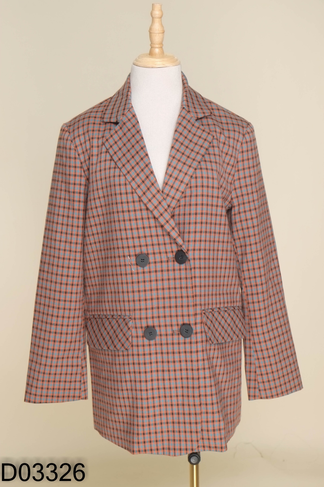 Blazer nâu kẻ xanh cam
