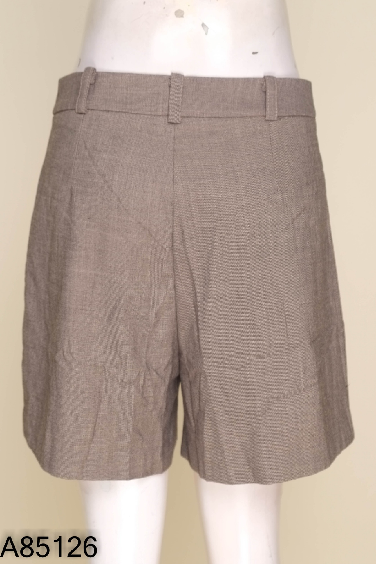 Quần shorts ZARA vải nâu