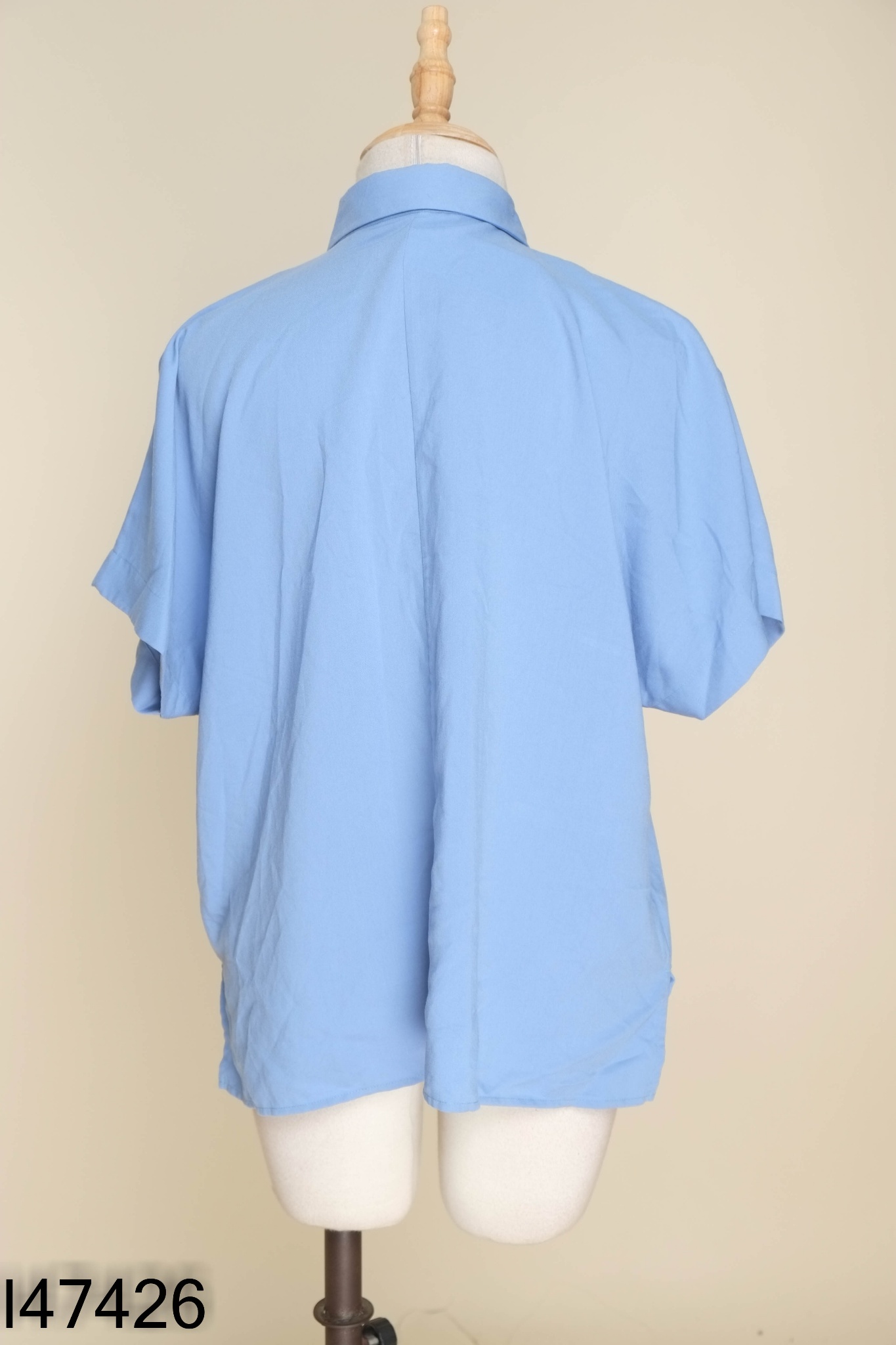Áo UNIQLO Xanh trơn