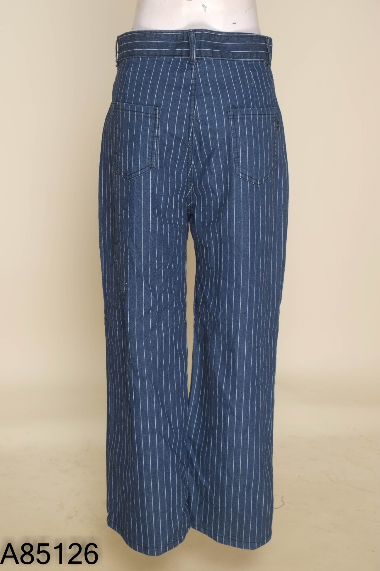 Quần culottes jeans xanh sọc trắng