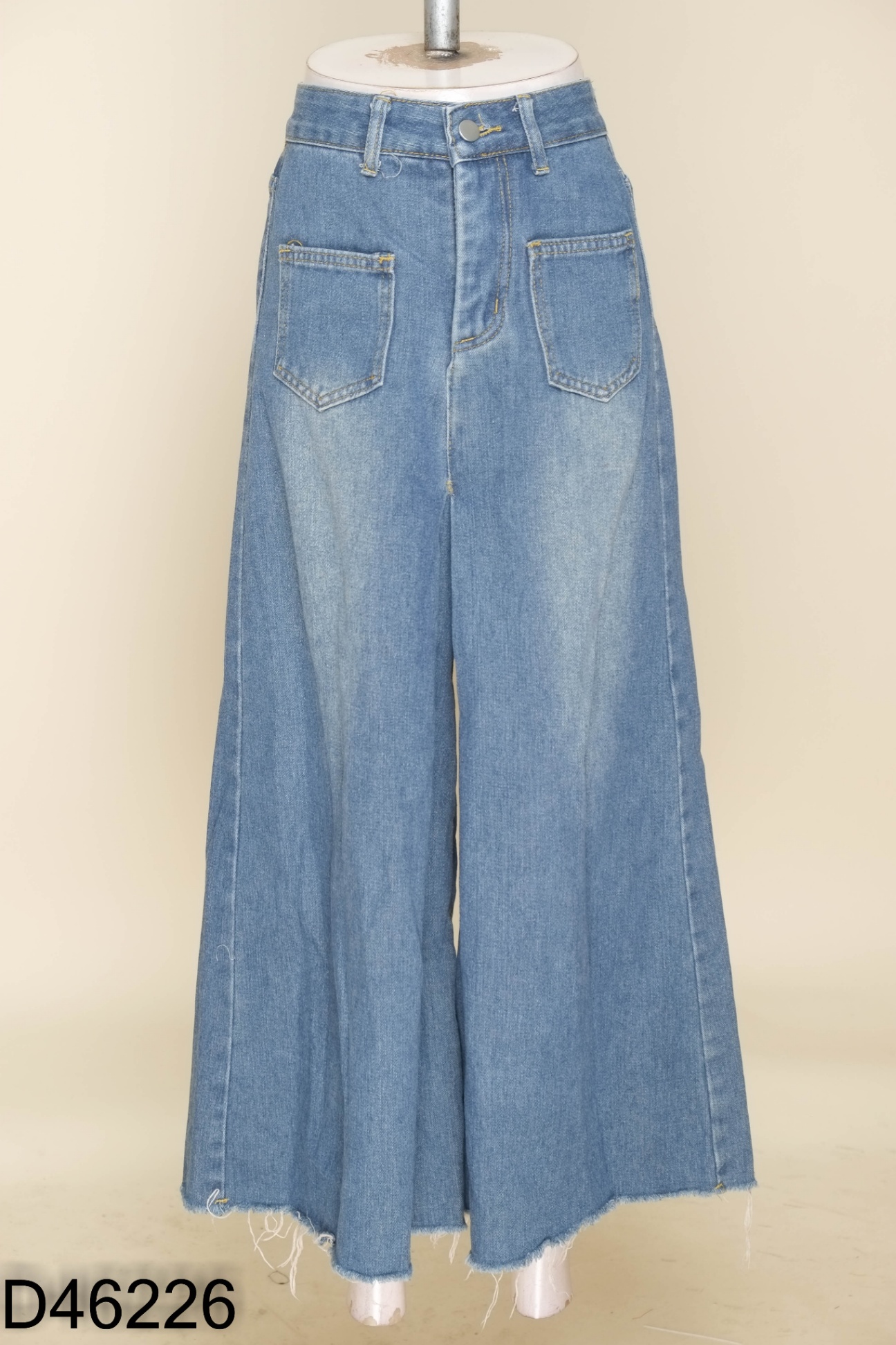 Quần culottes jeans xanh cắt gấu