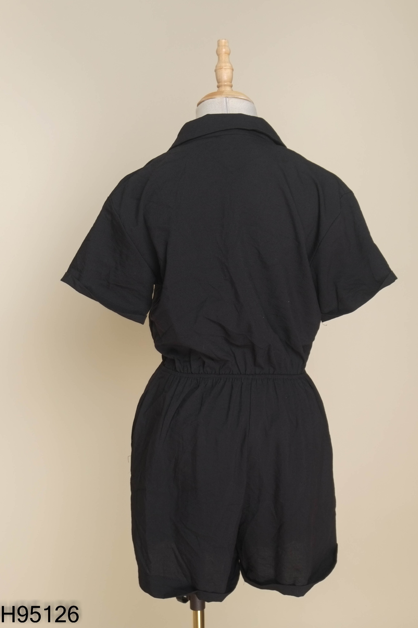 Jumpsuits đen eo chun