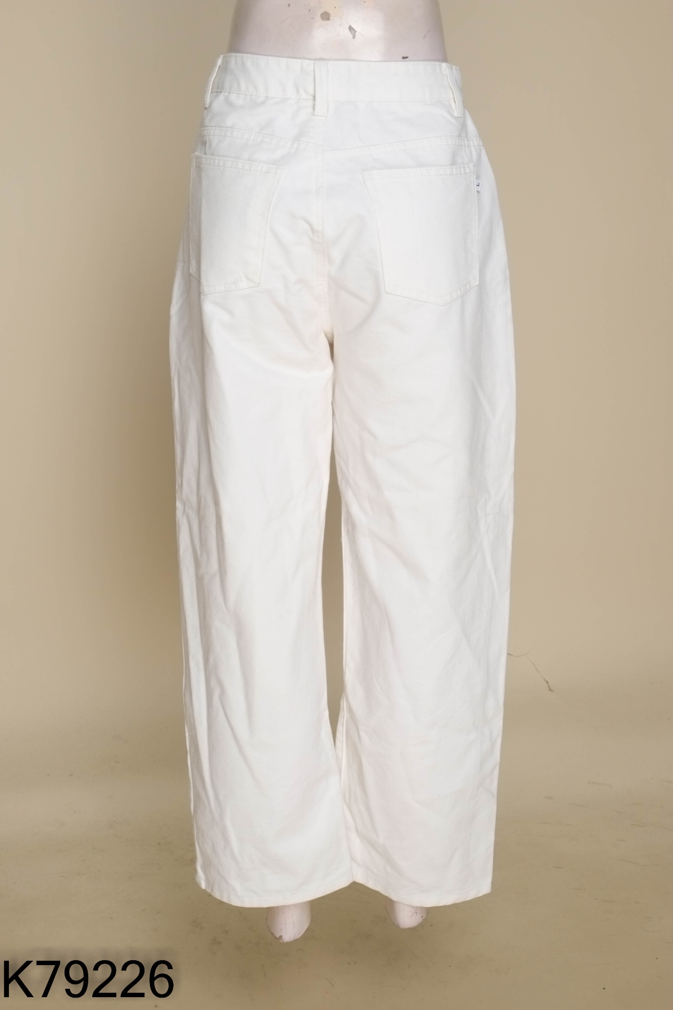 Quần jeans trắng trơn