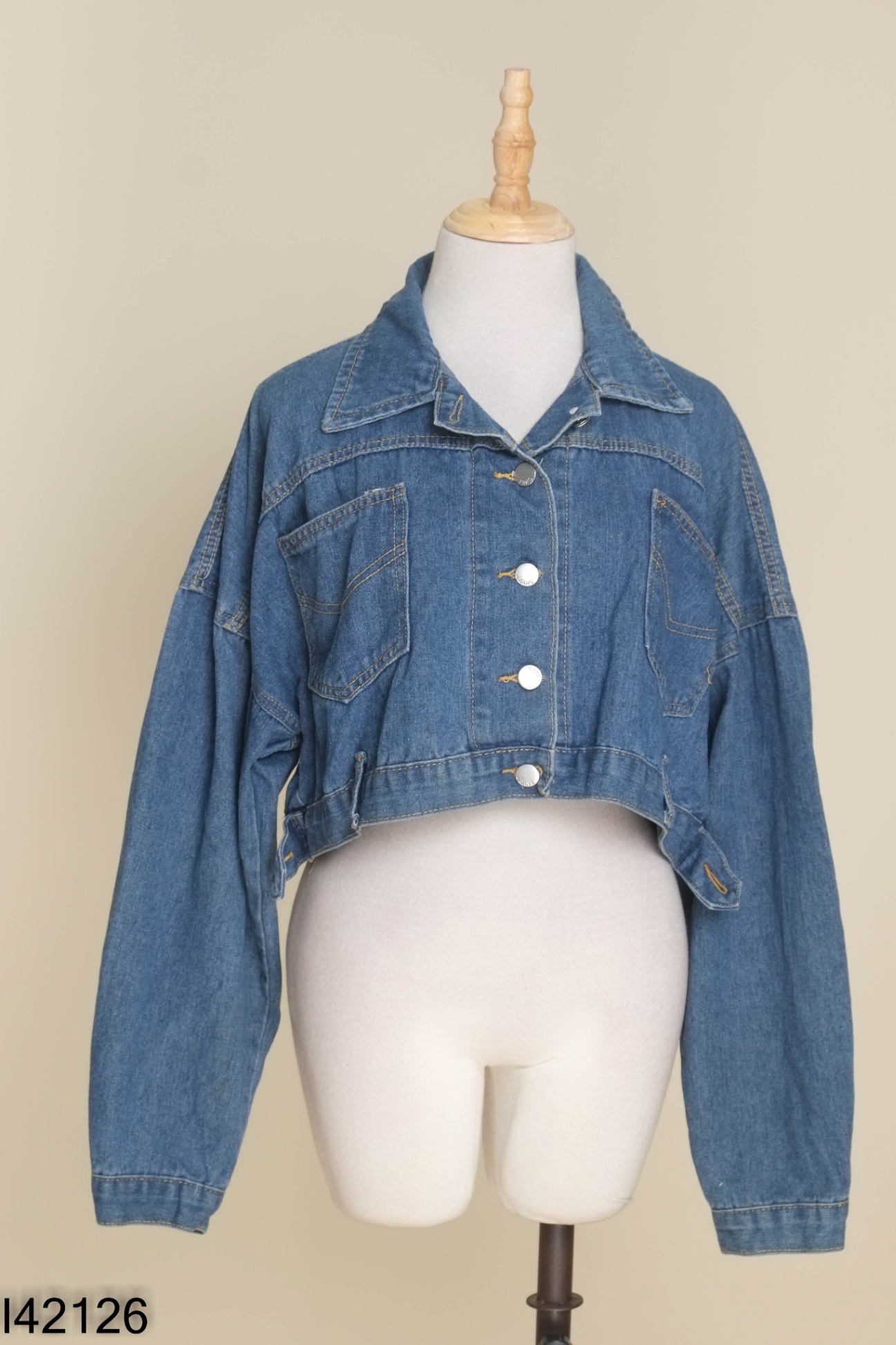 Áo khoác jeans xanh dáng ngắn