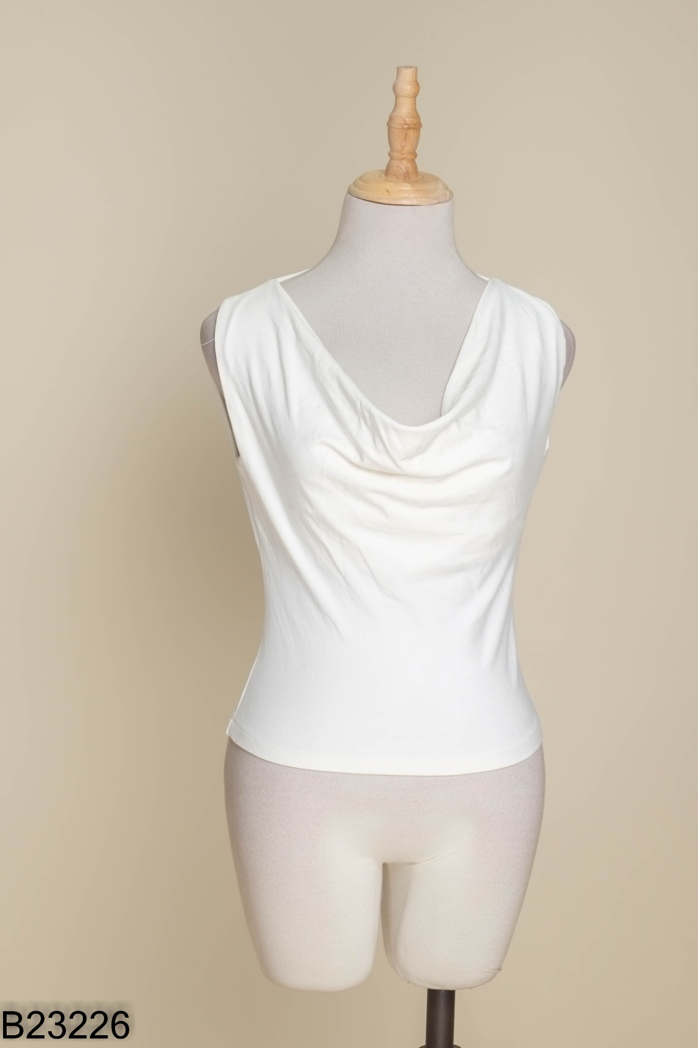 Áo LA BOUTIQUE be hở lưng