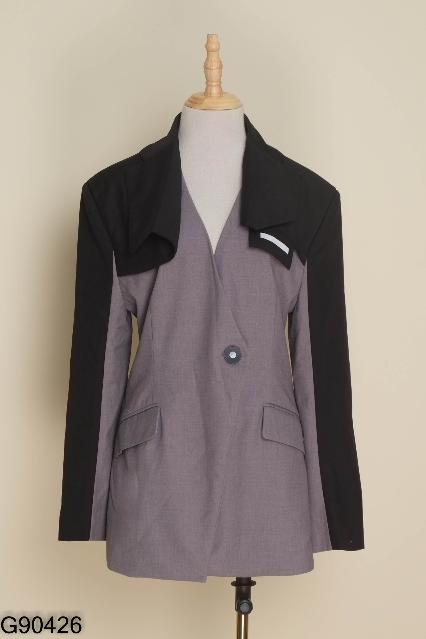 Blazer xám phối đen