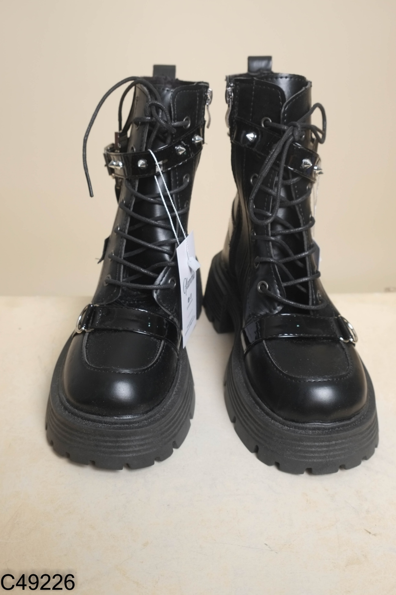 Boots đen trơn phối dây 4p