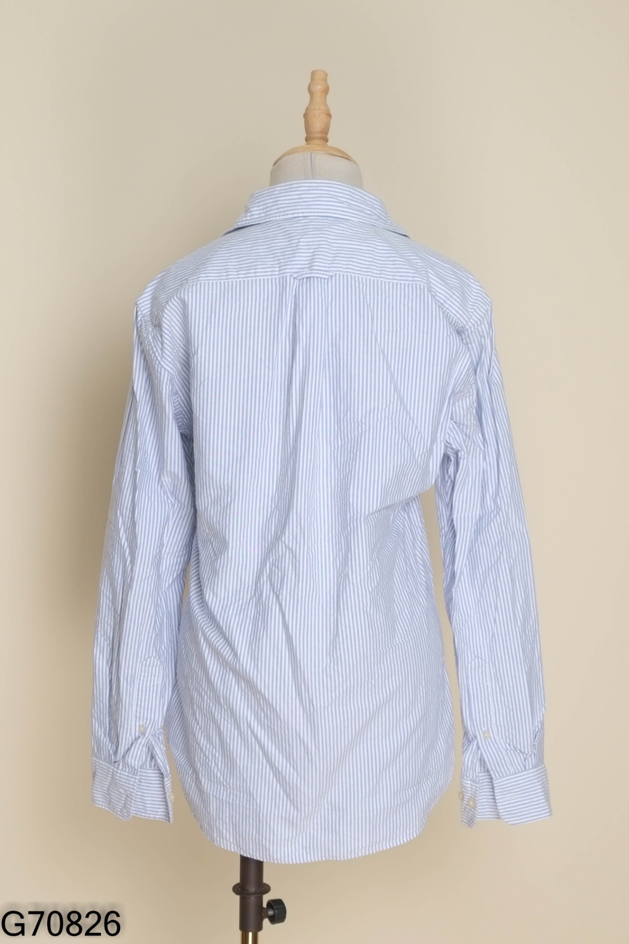 Áo sơ mi UNIQLO xanh sọc trắng