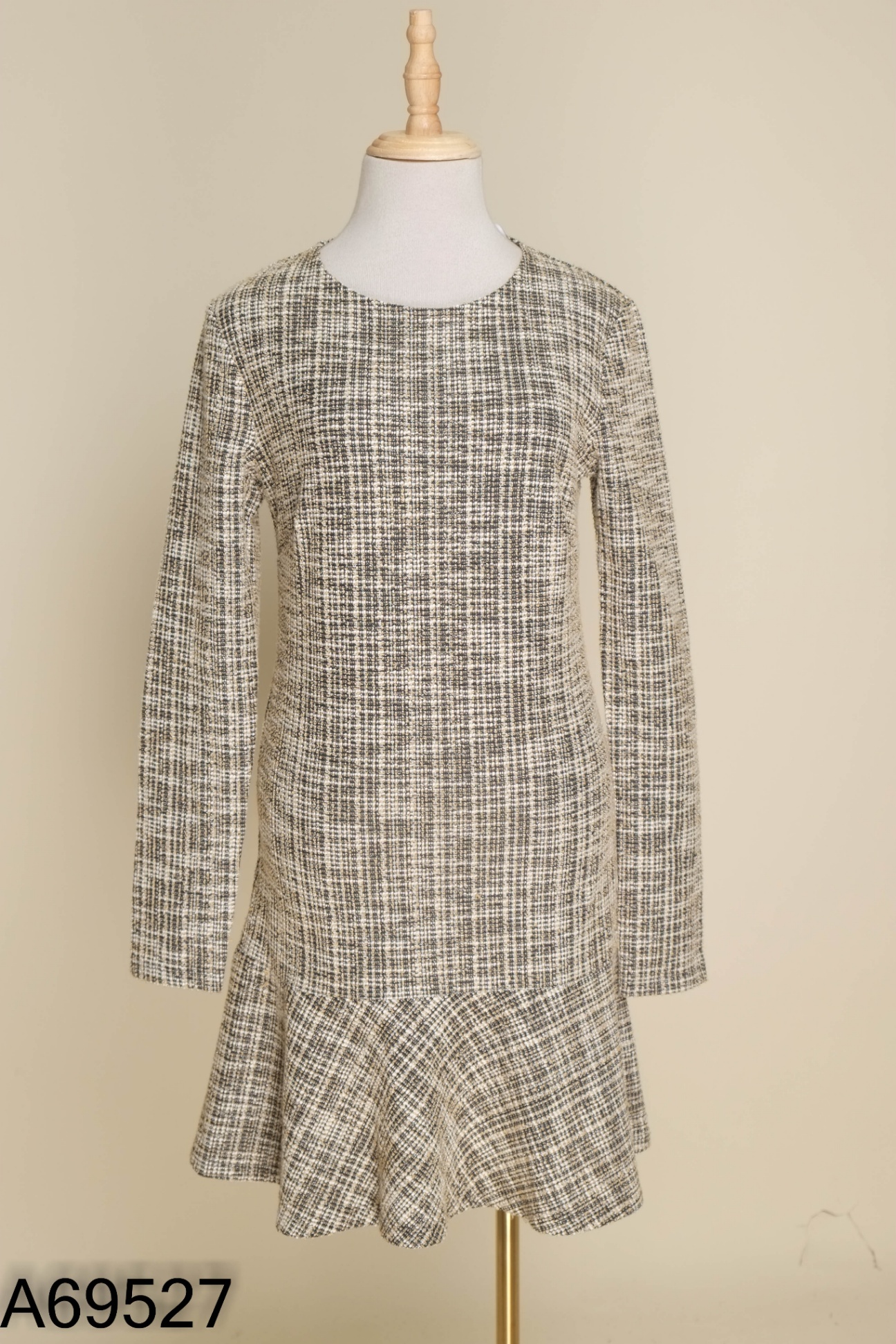 Váy dạ tweed nâu be phối đen