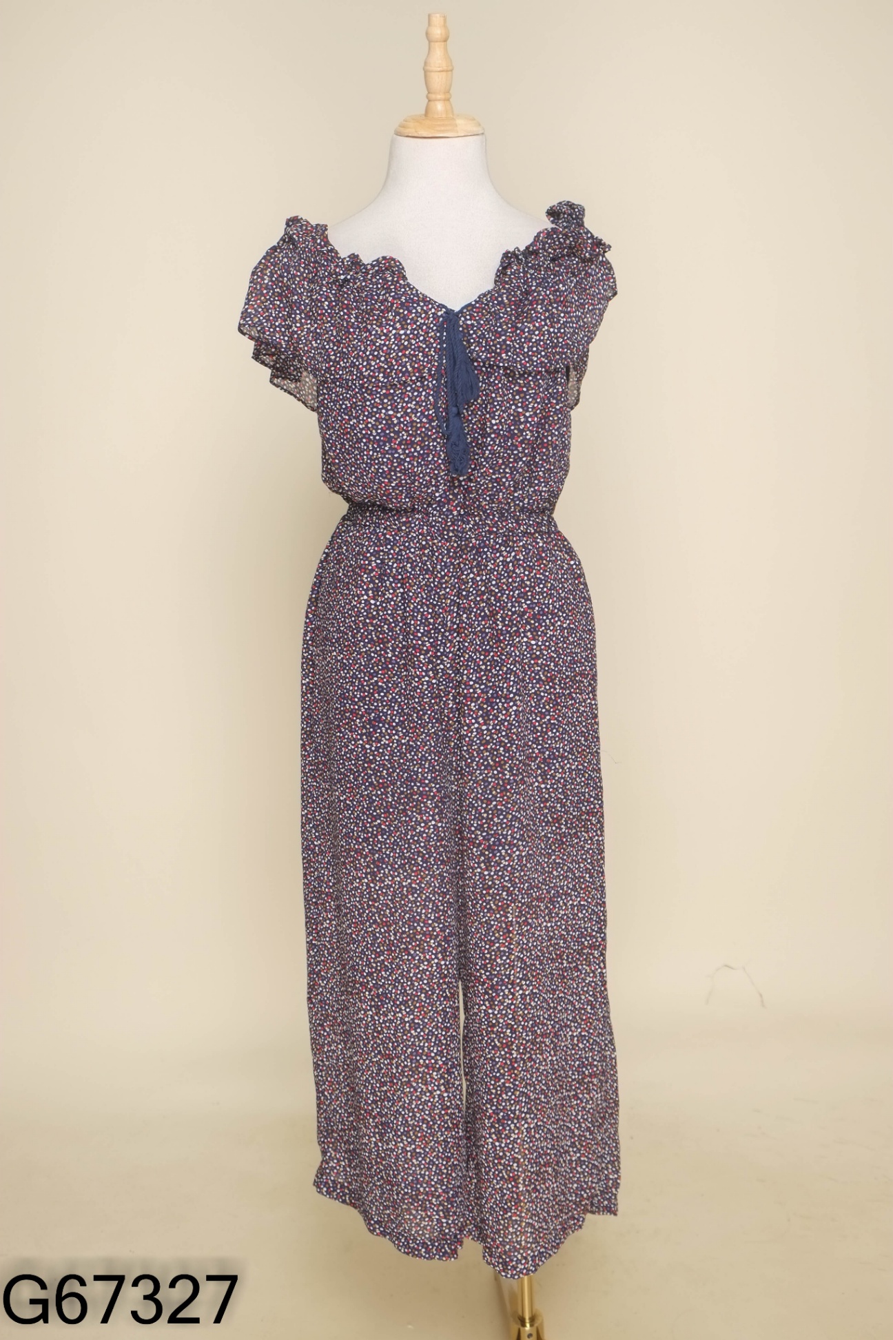 Jumpsuit NEM xanh đen họa tiết trắng đỏ