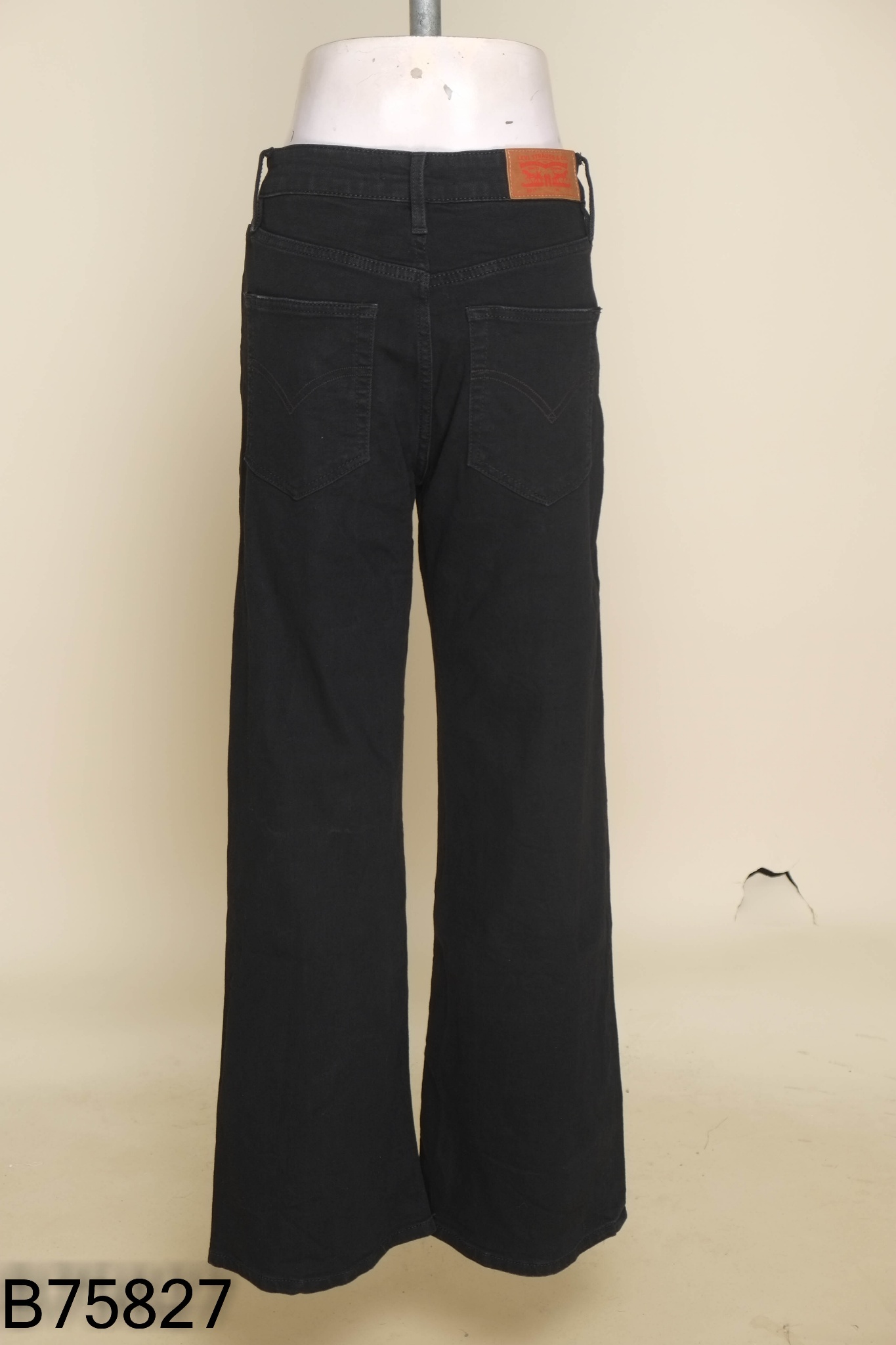 Quần jeans LEVI'S đen trơn