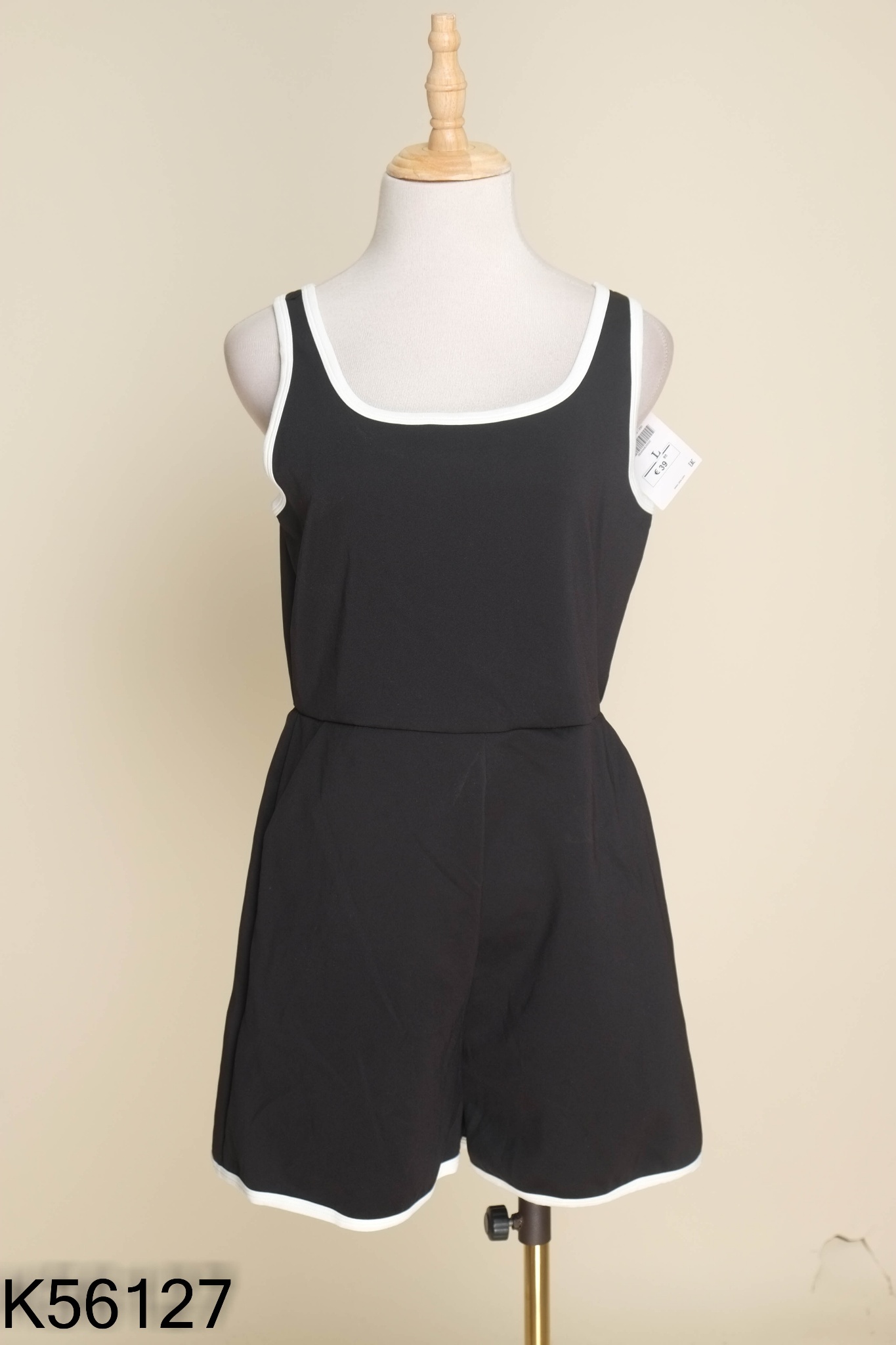 NEWTAG Jumpsuit đen viền trắng