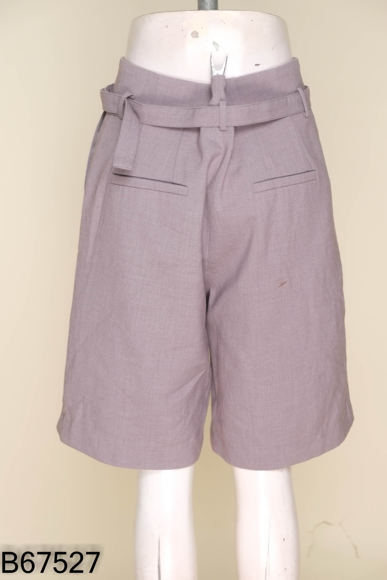 Quần short xám trơn