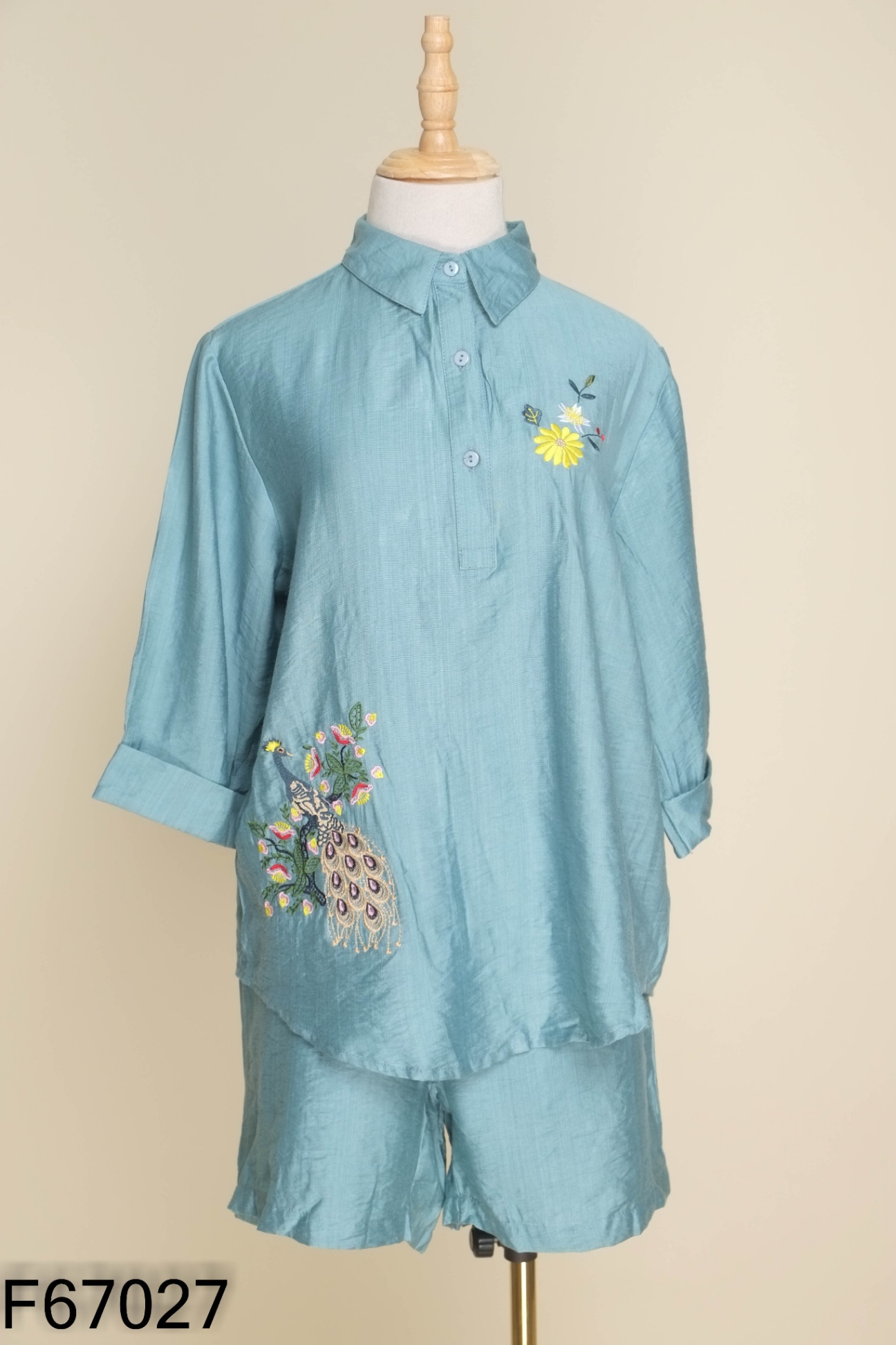 NEWTAG SET Áo xanh thêu hoa + quần short