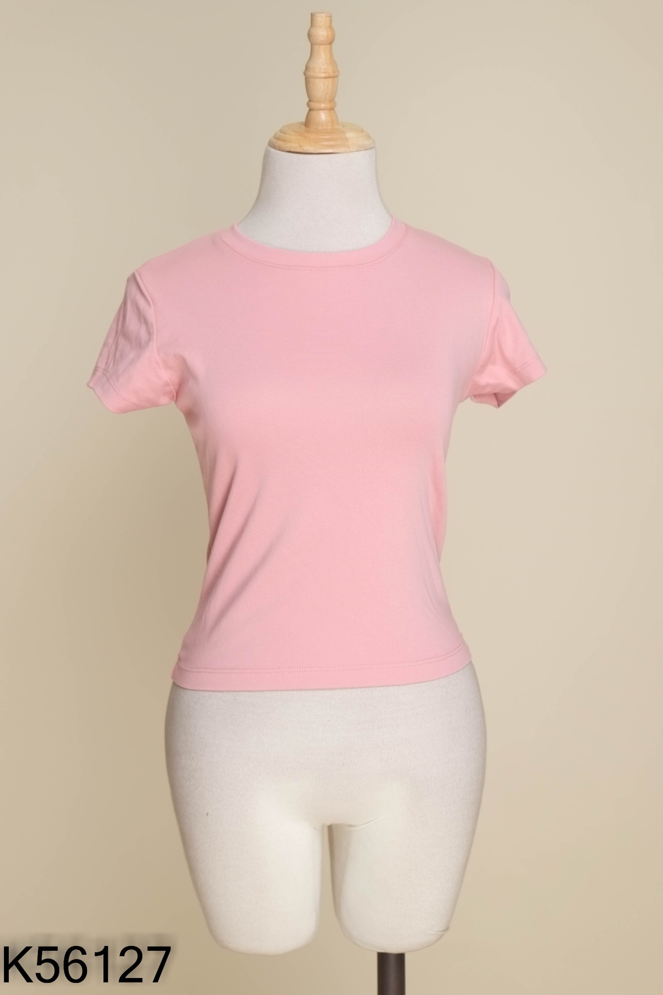 Áo UNIQLO hồng đậm