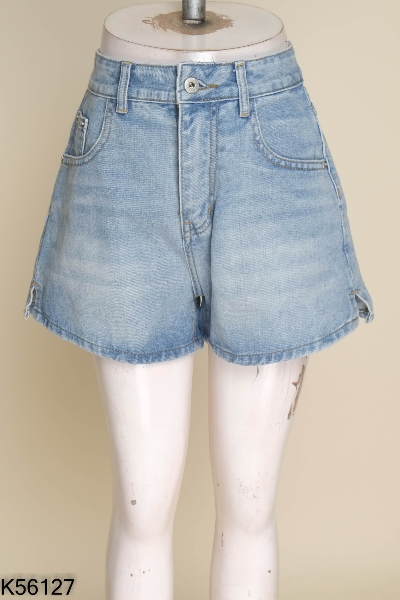 Quần URBAN OUTFITS short jean xanh