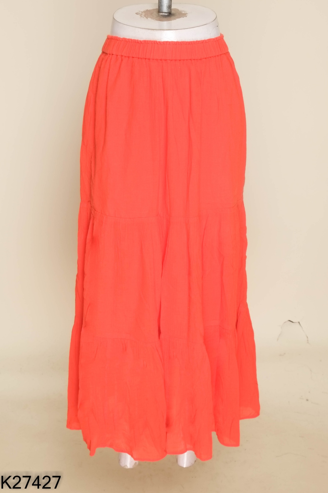 Chân váy UNIQLO đỏ cam