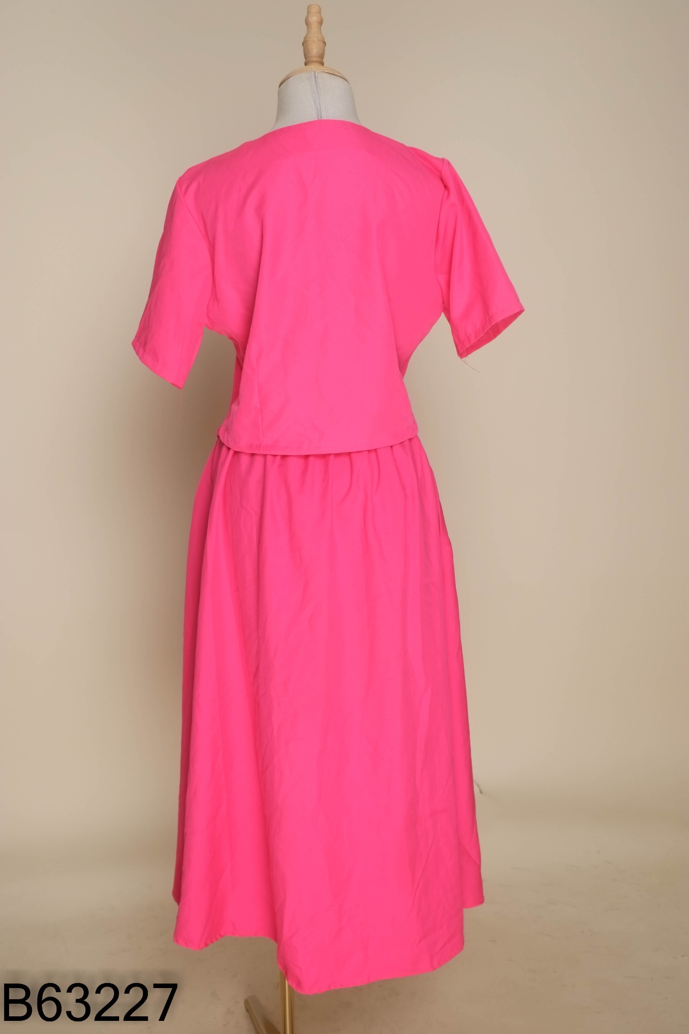 SET Hồng neon áo + chân váy