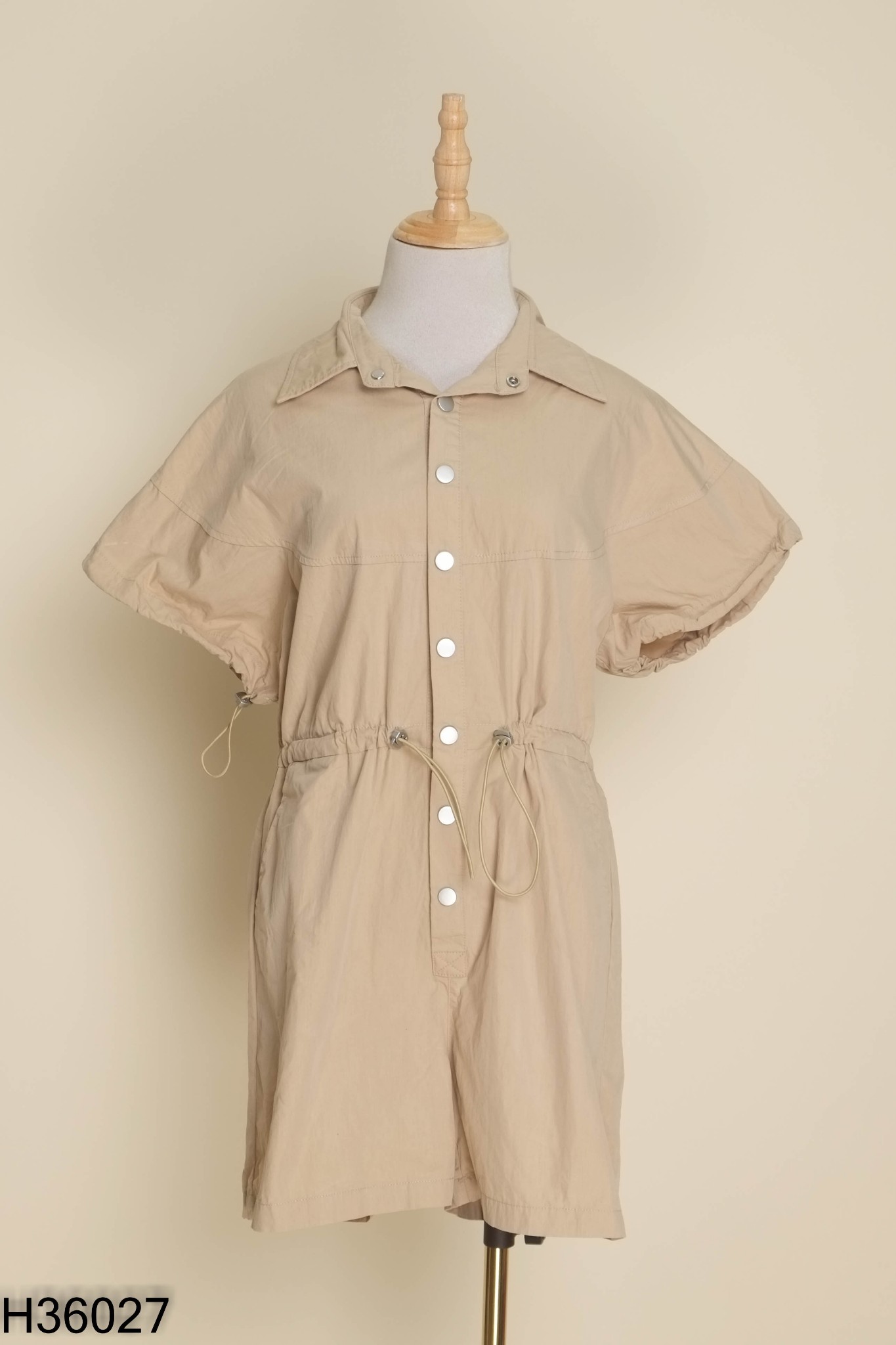 Jumpsuit nâu be trơn