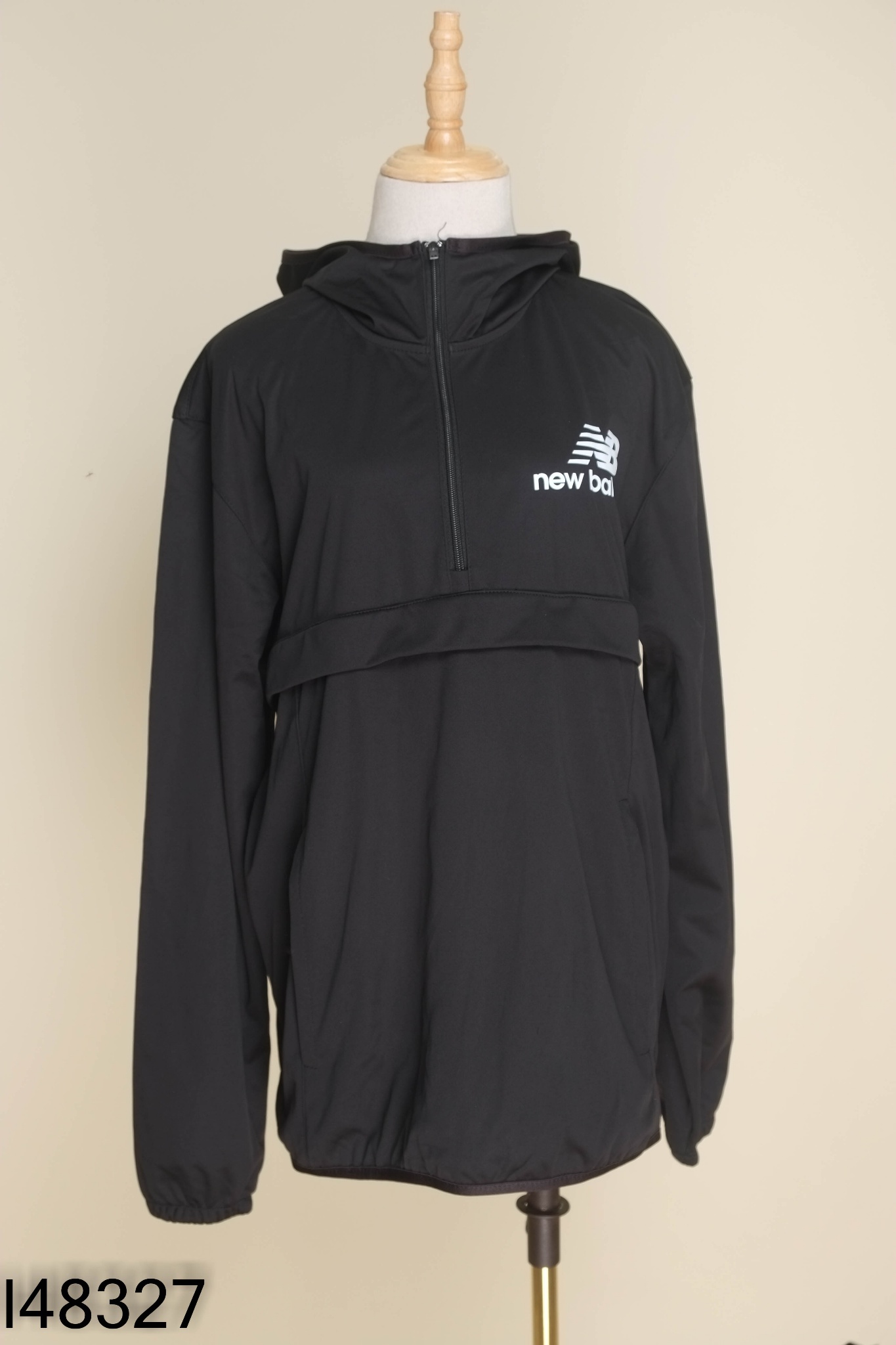 Áo hoodie đen
