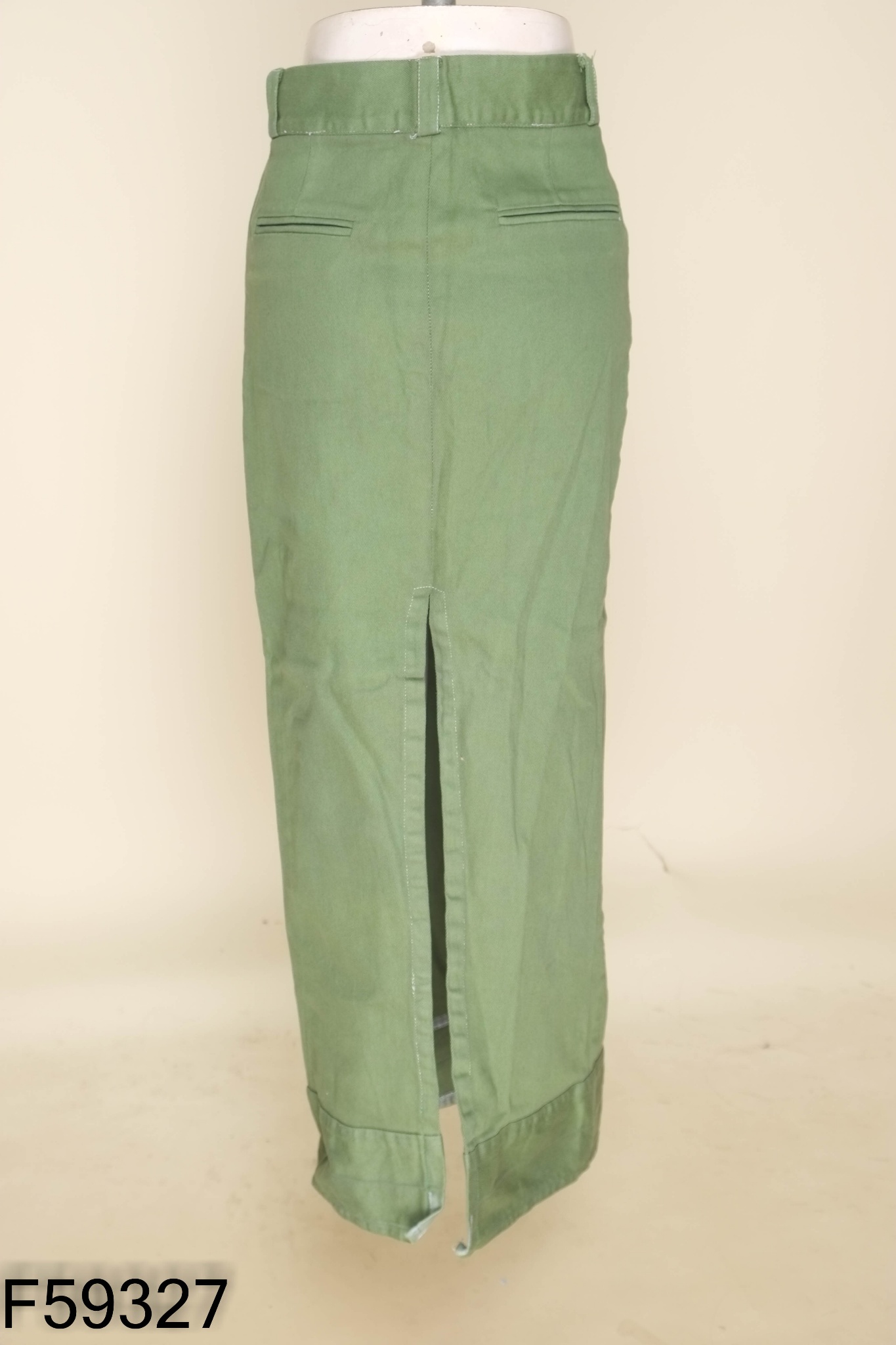 Chân váy jeans xanh lá