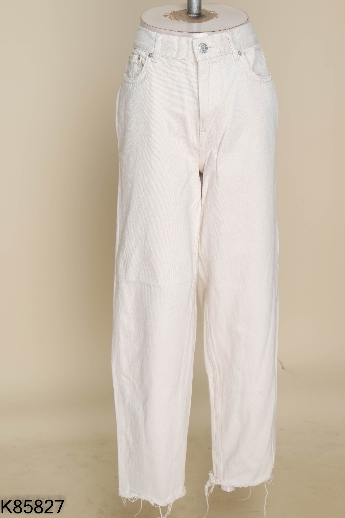 Quần jeans ZARA be trơn