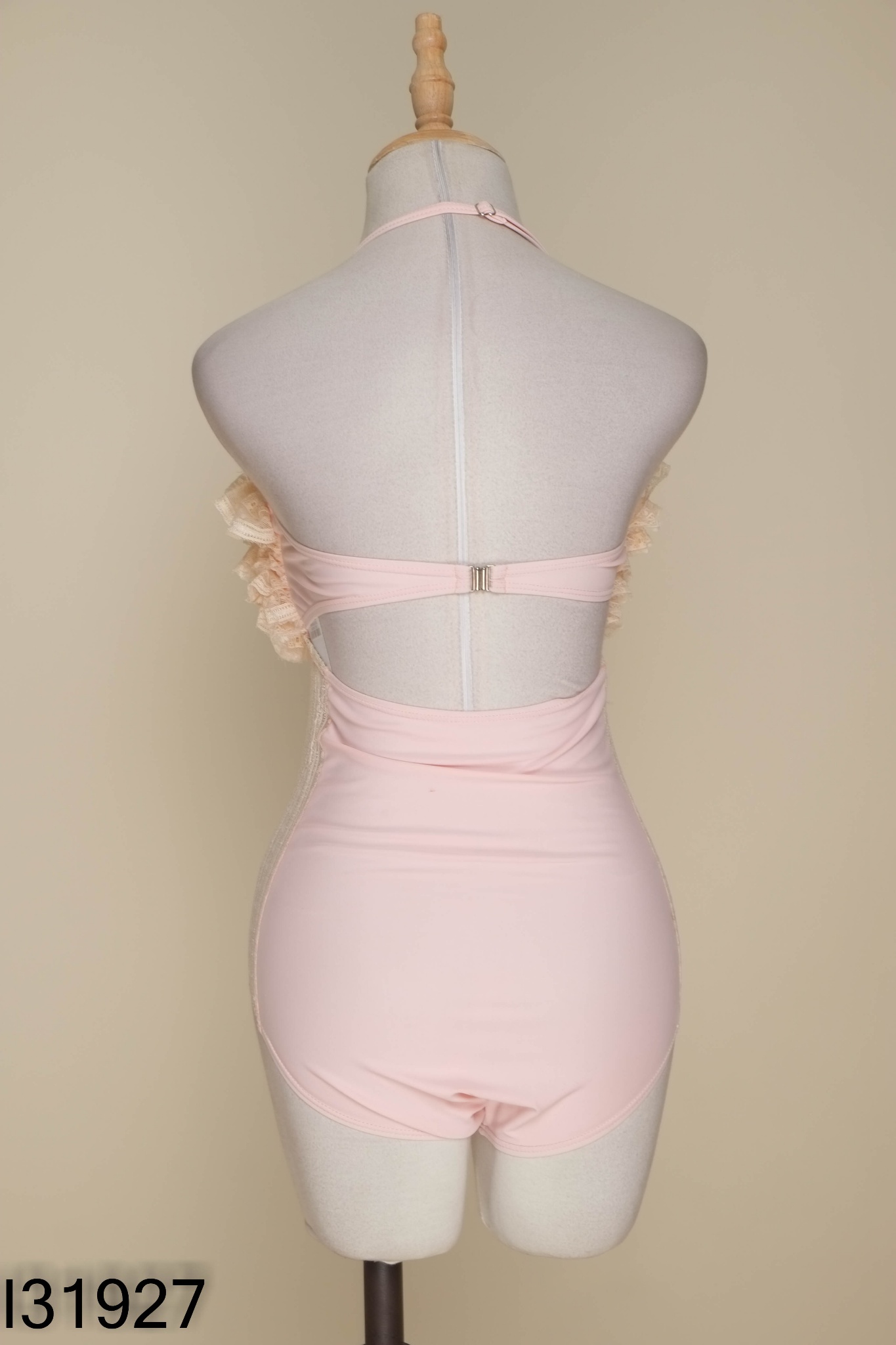 Bikini hồng bèo ren