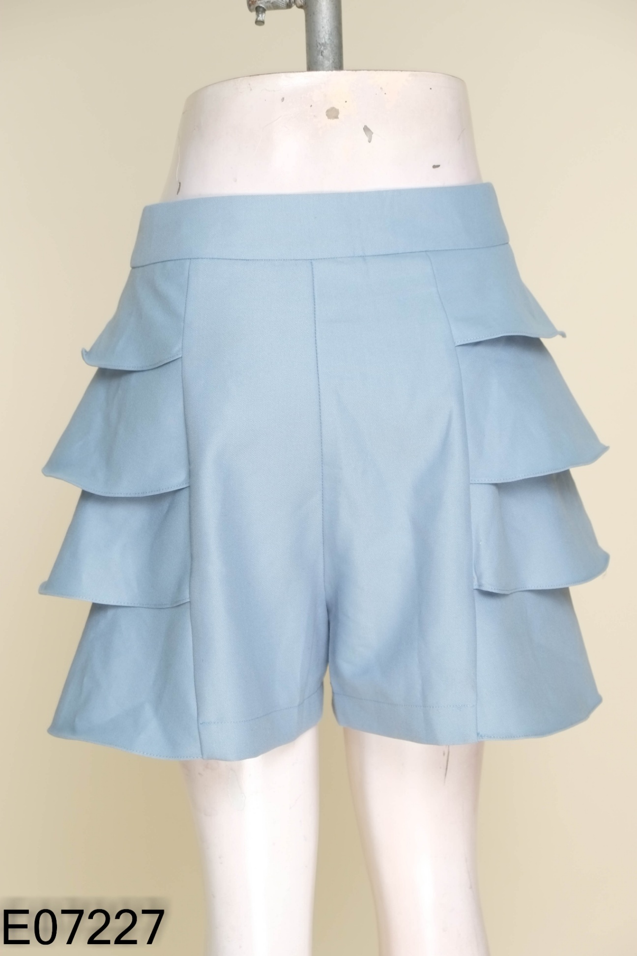 Quần C'CHAT shorts vải xanh