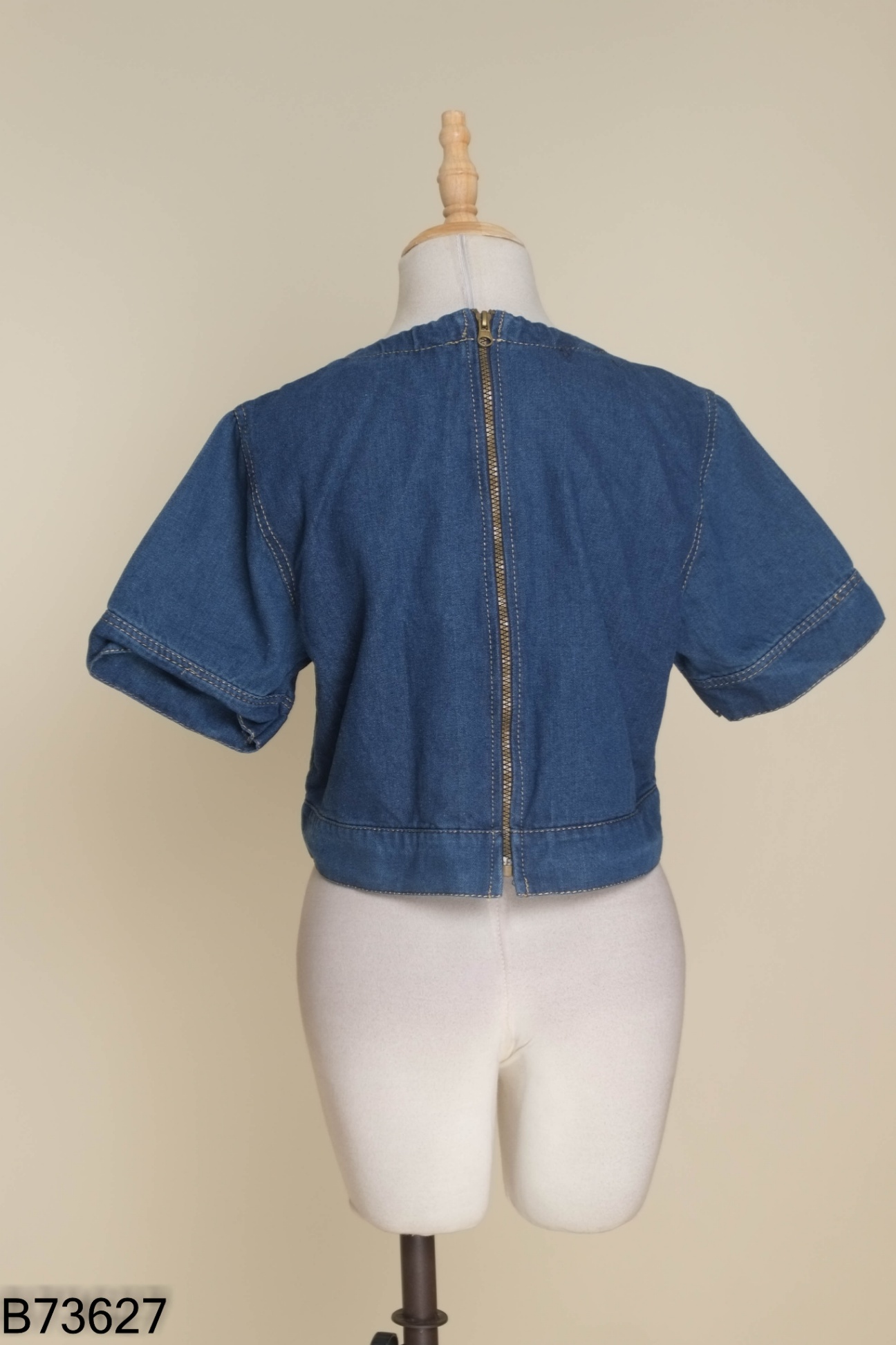 Áo jeans xanh cộc tay