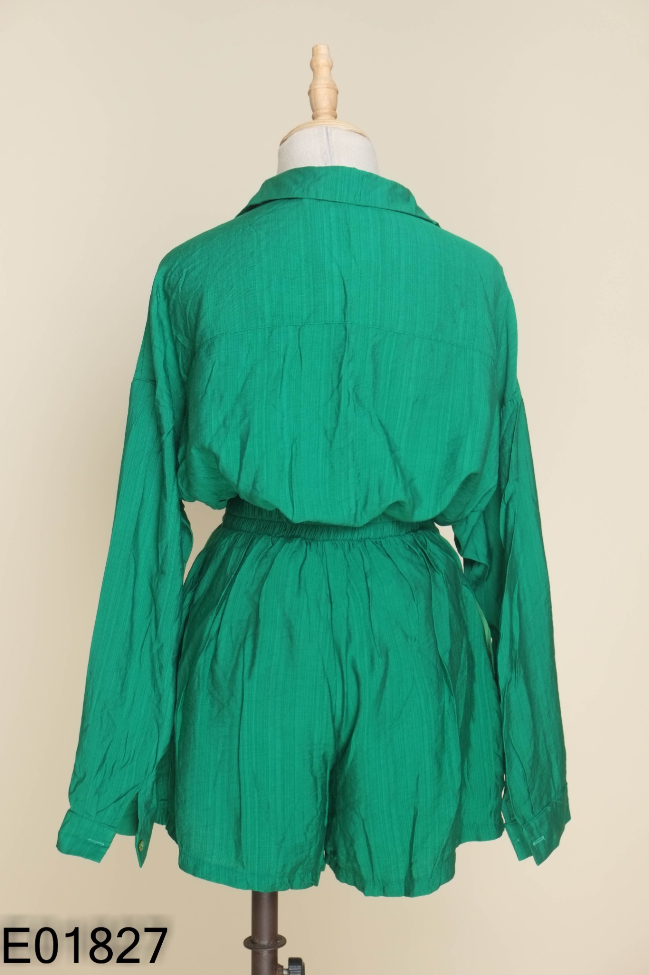 Set Áo sơ mi đũi xanh lá + quần shorts