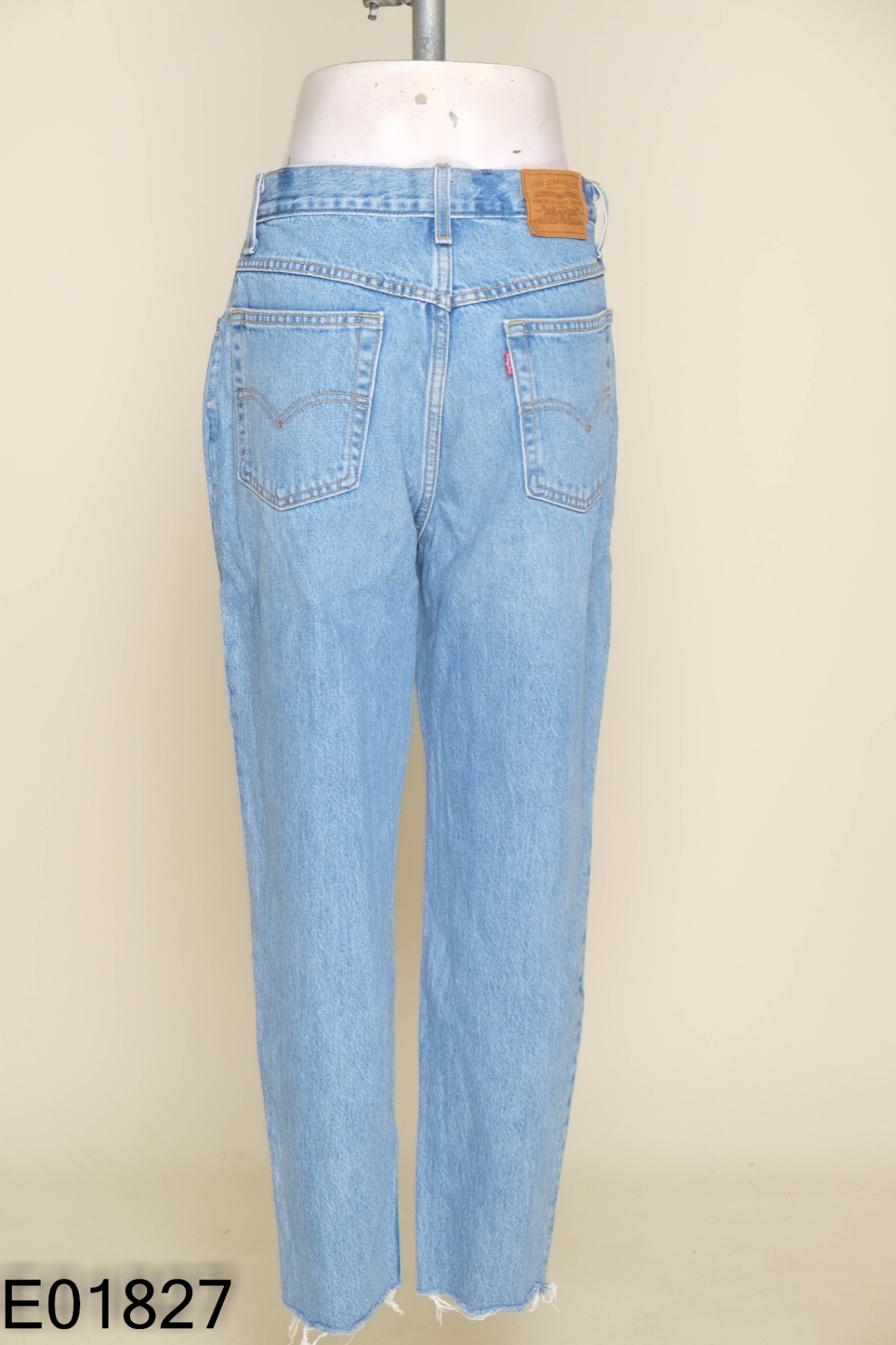 Quần jeans LEVI'S xanh trơn (đã sửa)