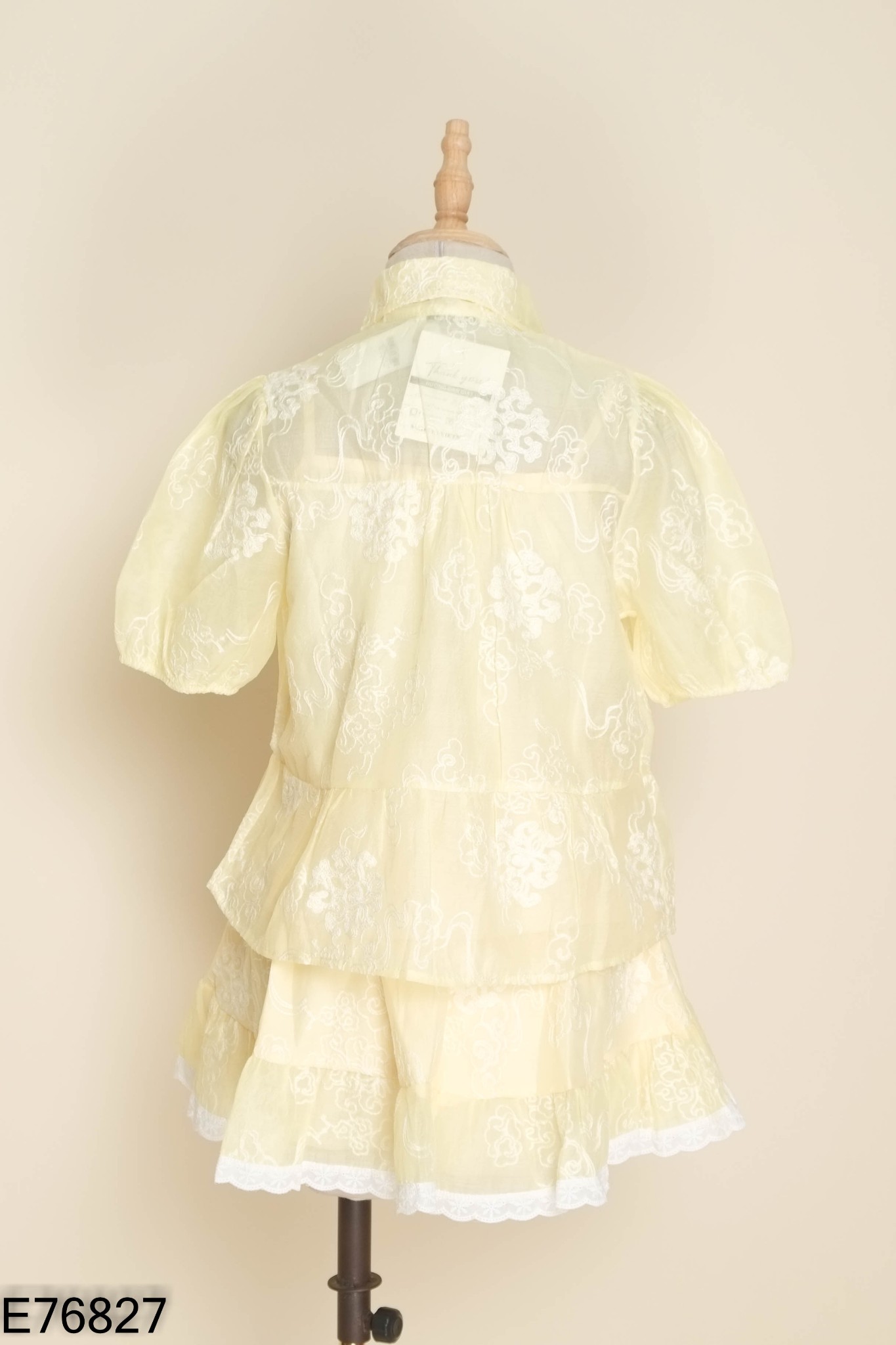 SET 3 Áo kiểu + lót + chân váy vàng chỉ trắng