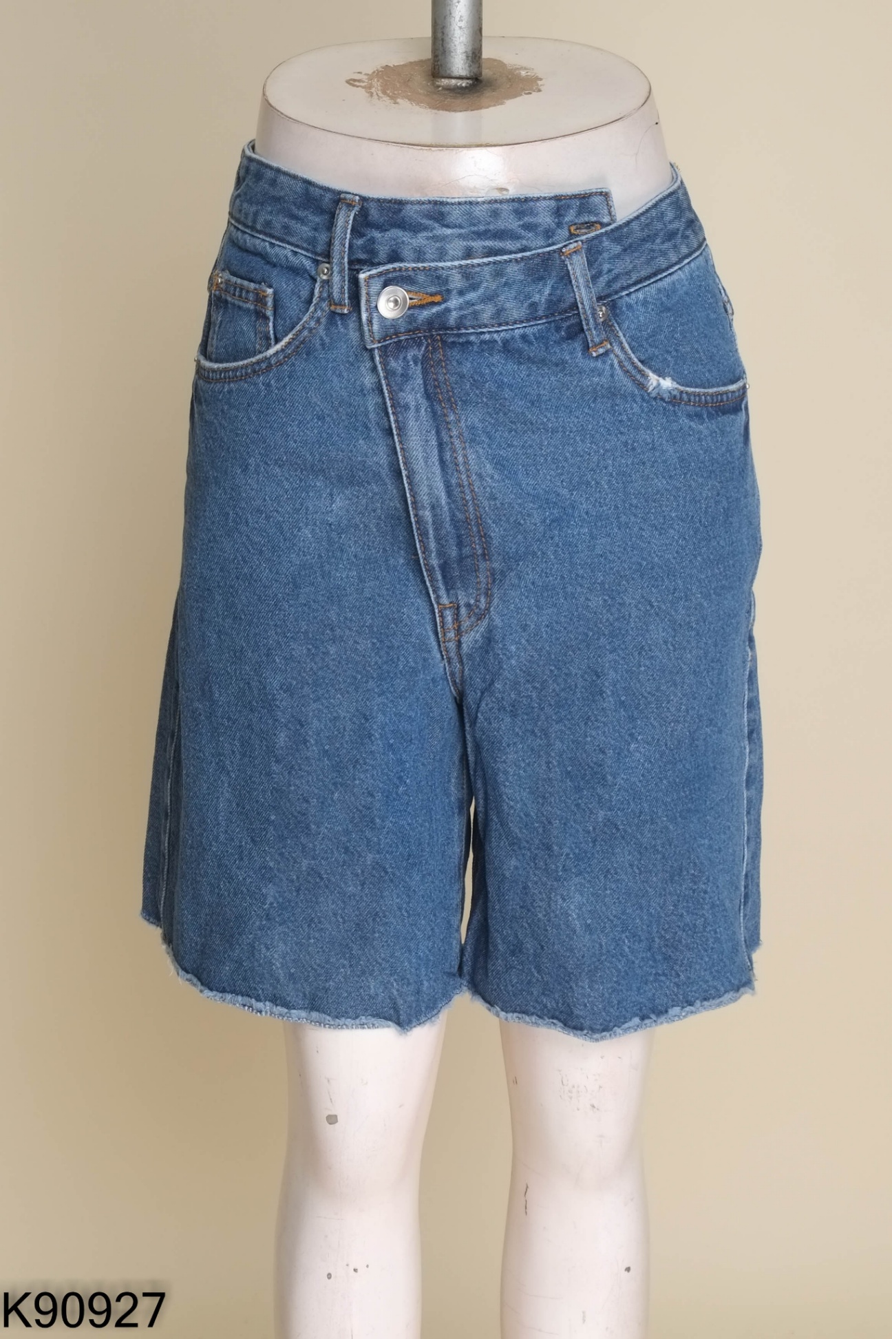 Quần short jeans xanh