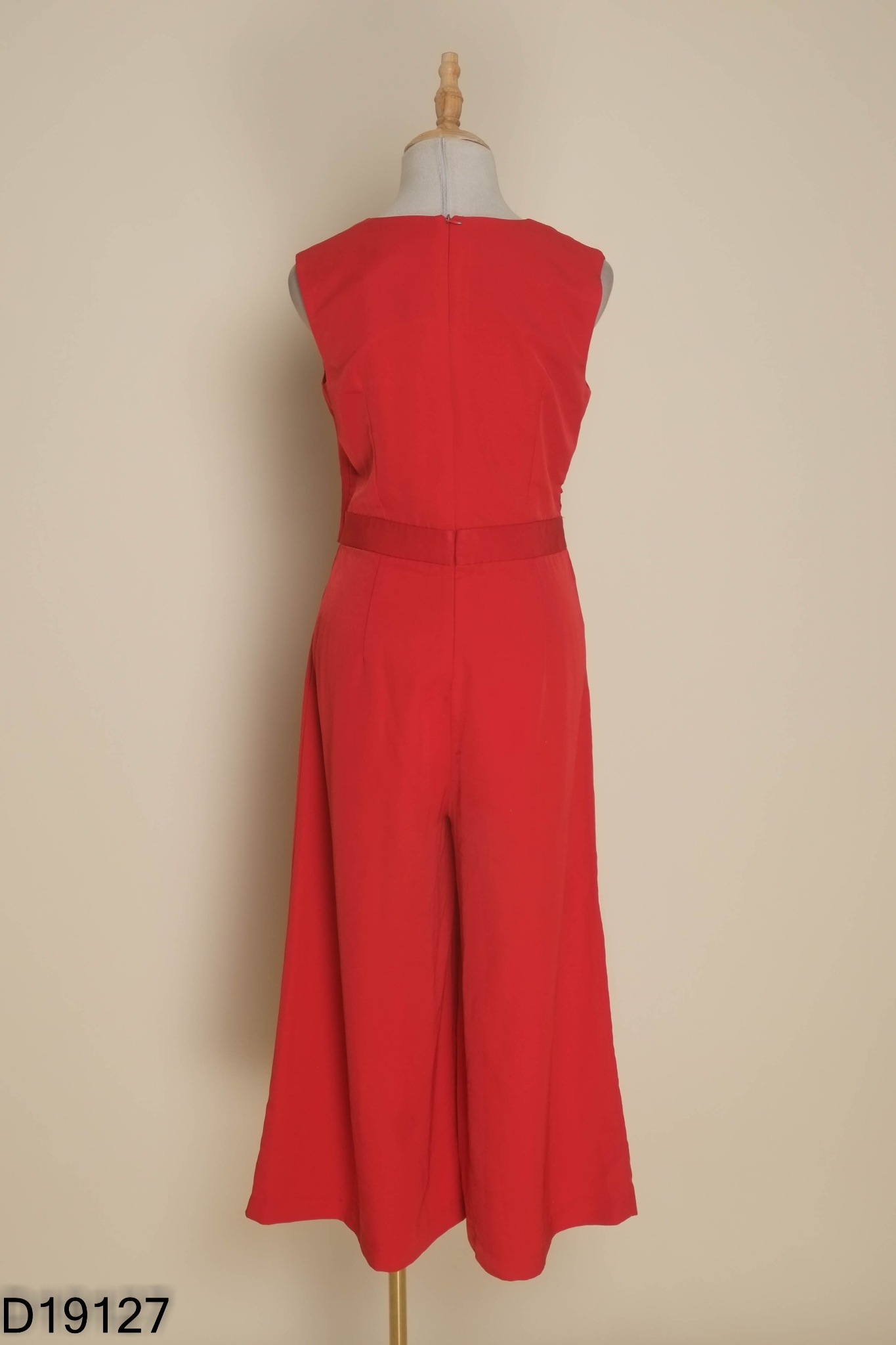 Jumpsuit sát nách đỏ trơn