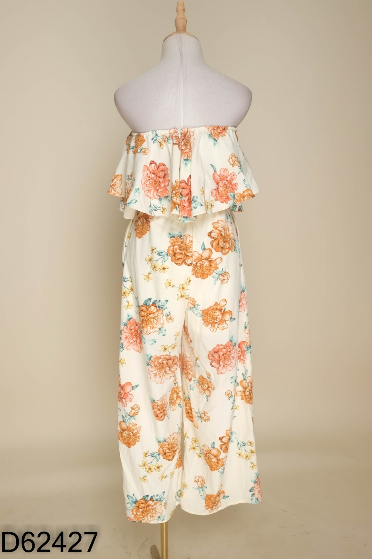 Jumpsuits be hoa trễ vai