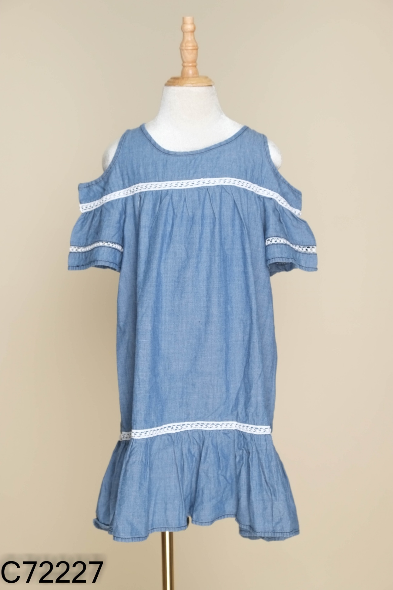 NEWTAG Váy jeans xanh viền trắng KIDS