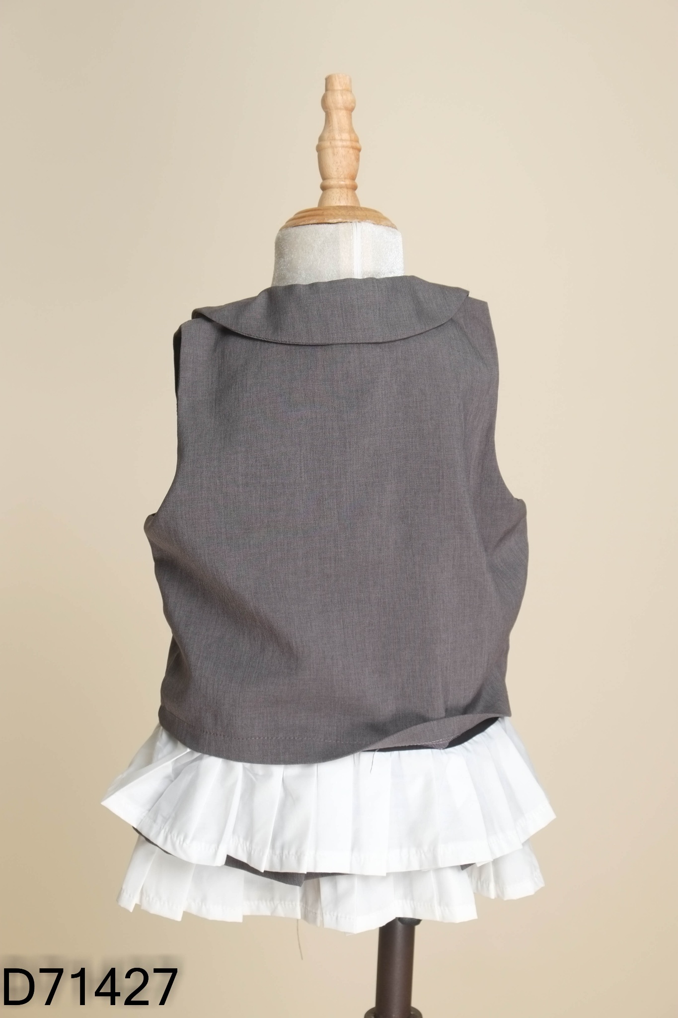 NEWTAG Set Áo xám xếp ly trắng + chân váy KIDS