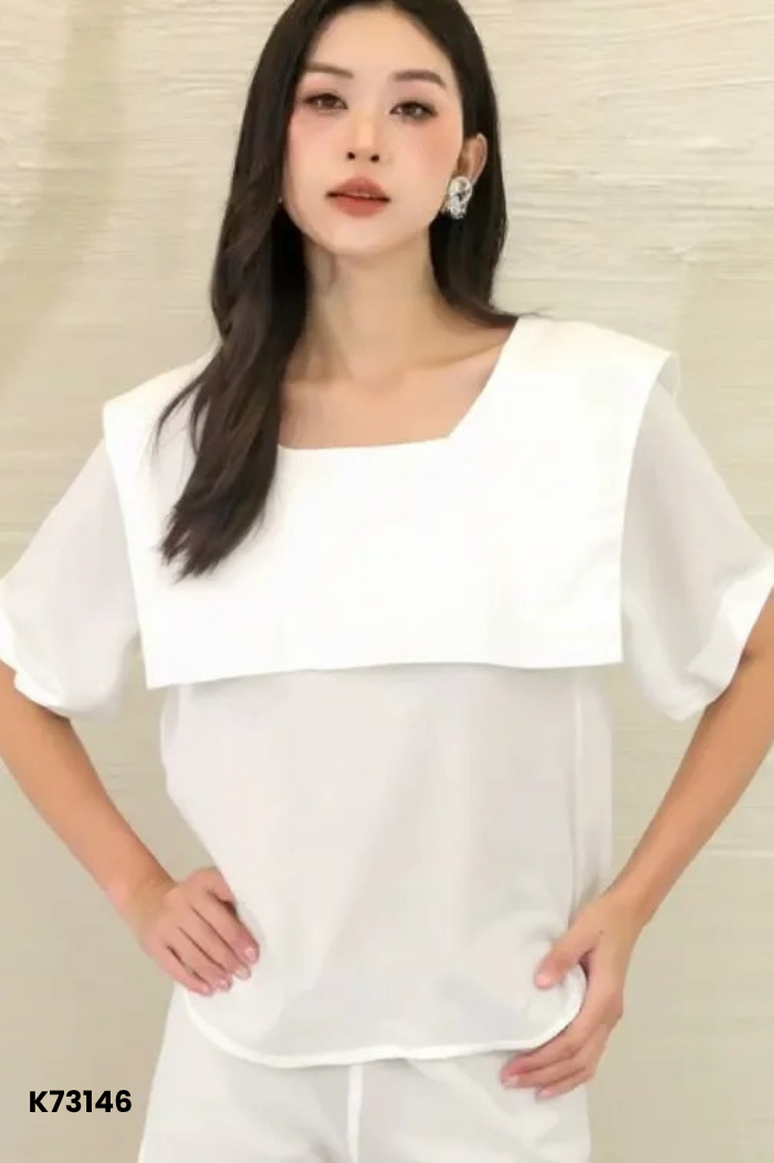 Áo REDSHOP trắng cổ phối vạt