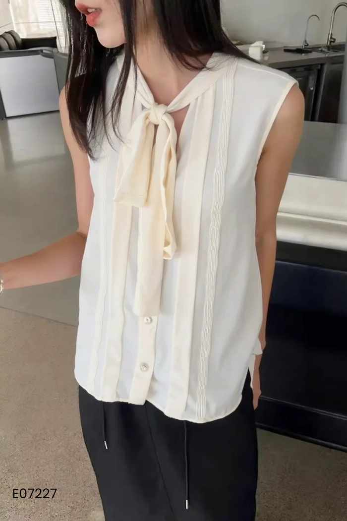 Áo sơ mi be cổ buộc nơ