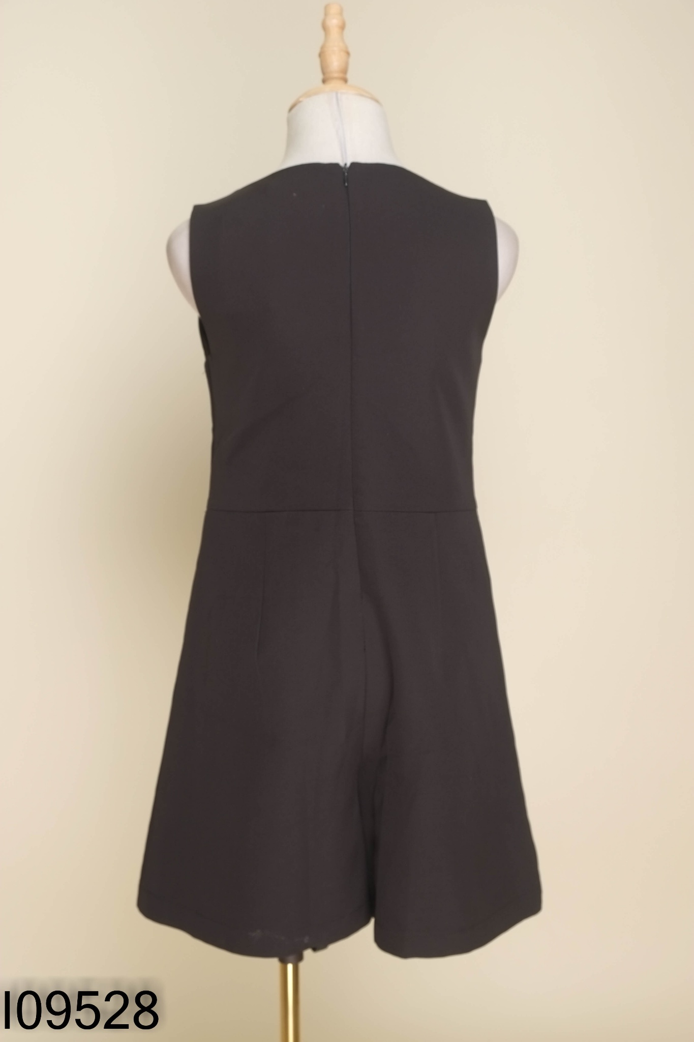 NEWTAG Jumpsuit ITEMDUJOUR đen sát nách