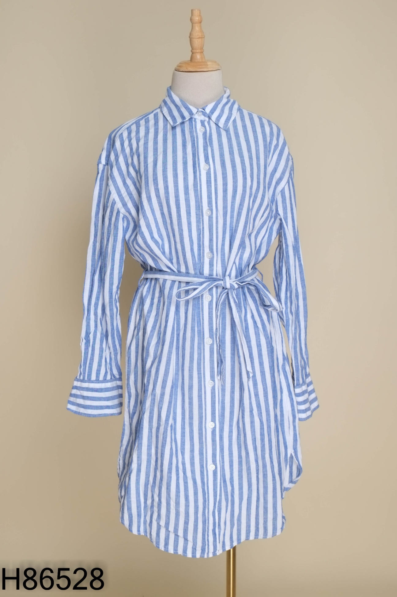 Váy linen HM xanh sọc kèm đai