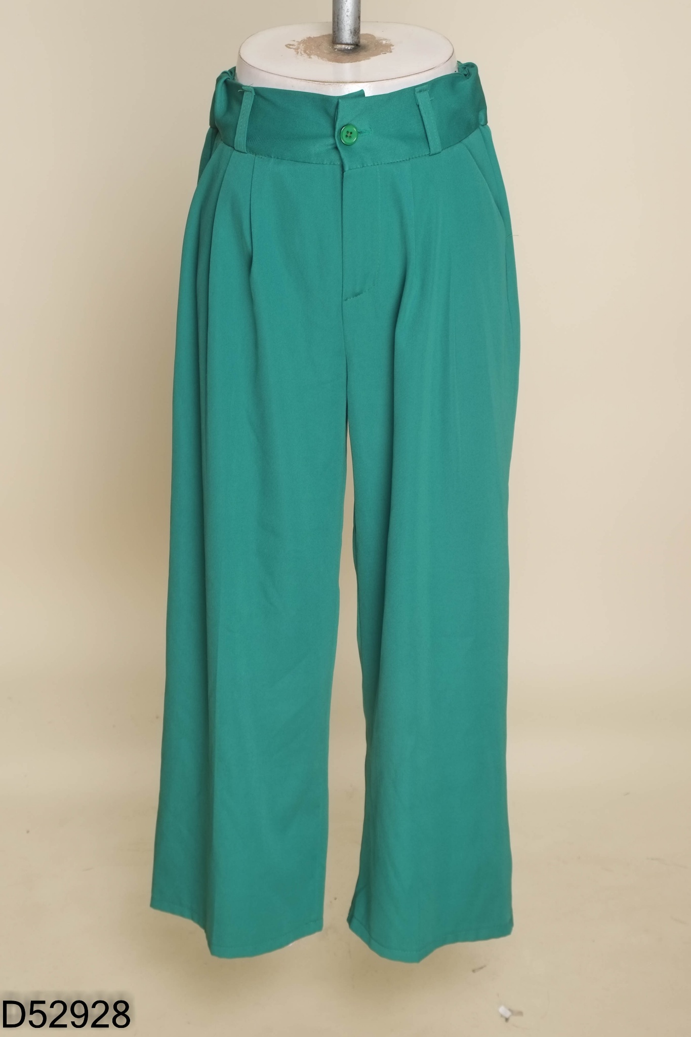 Quần culottes vải xanh lá