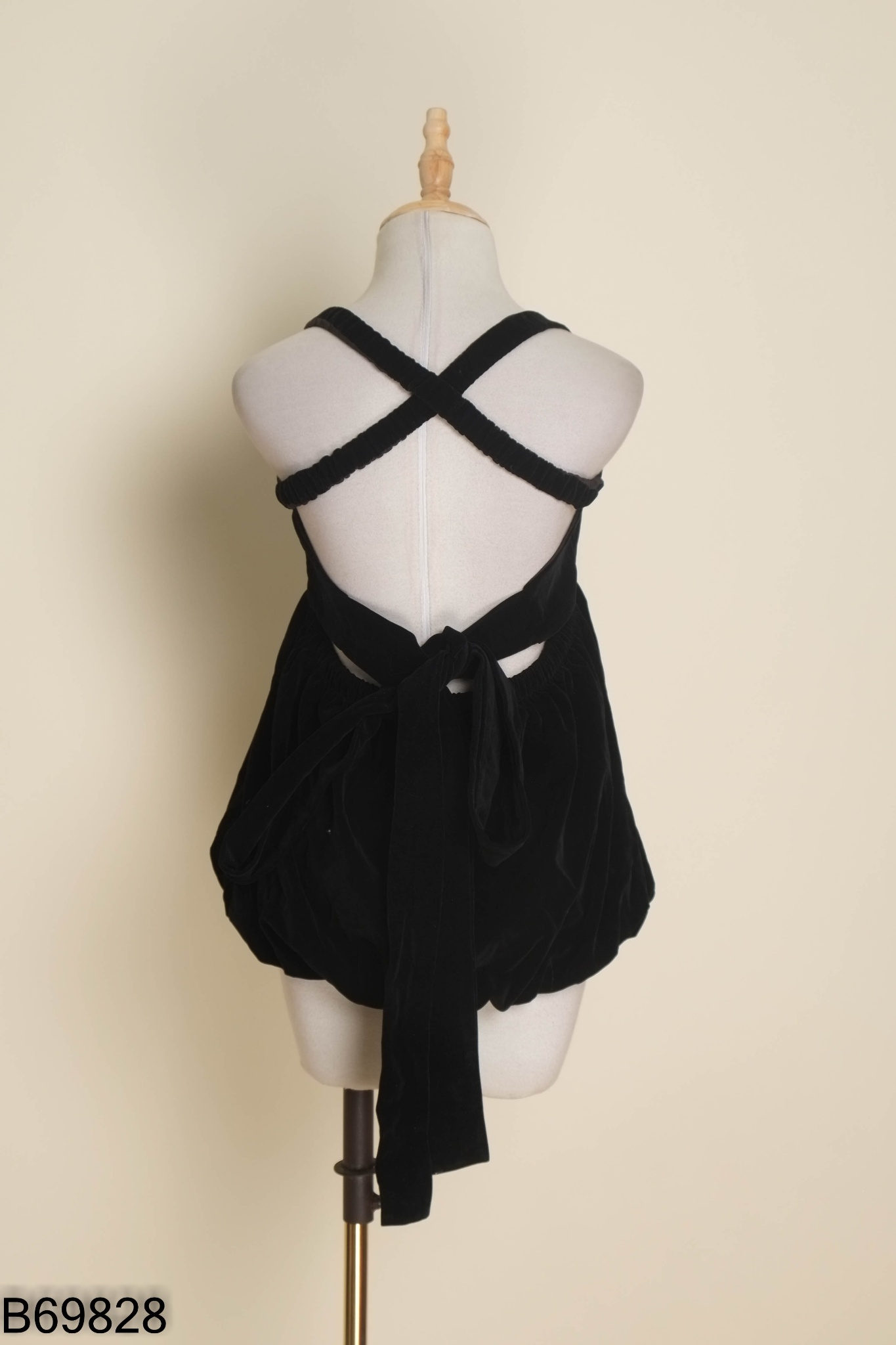 NEWTAG Áo ABOUT MOON babydoll đen