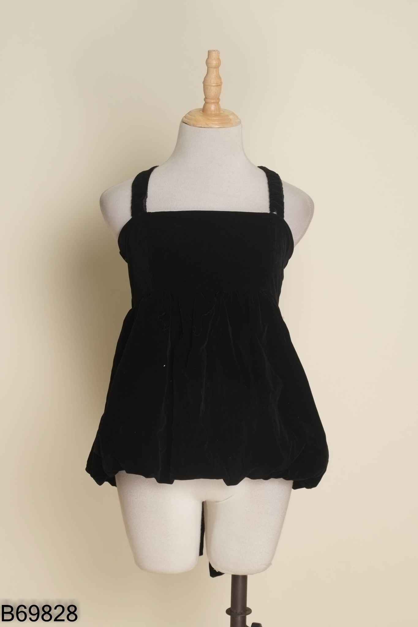 NEWTAG Áo ABOUT MOON babydoll đen