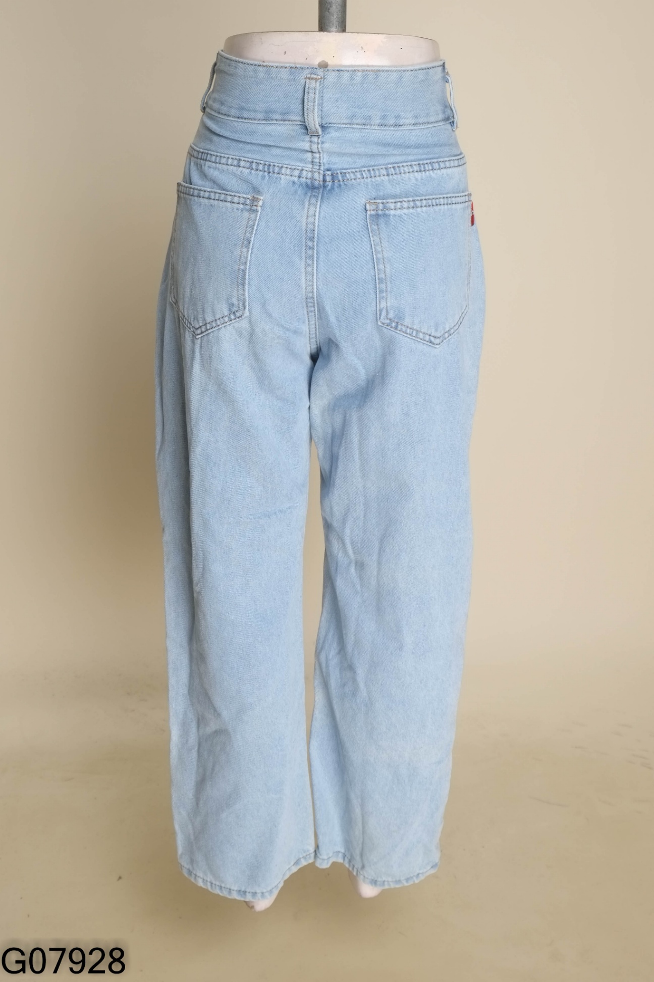 Quần jeans trơn xanh nhạt