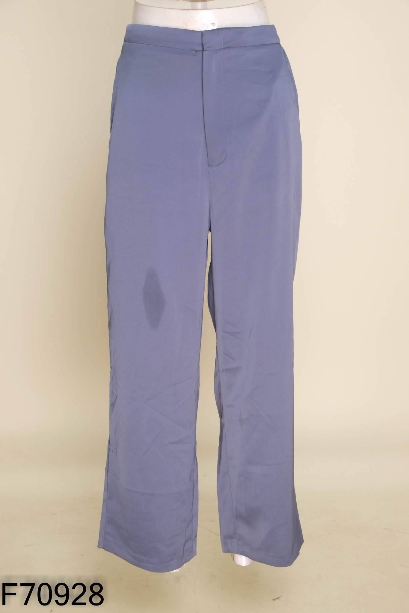 Quần UNIQLO xanh trơn