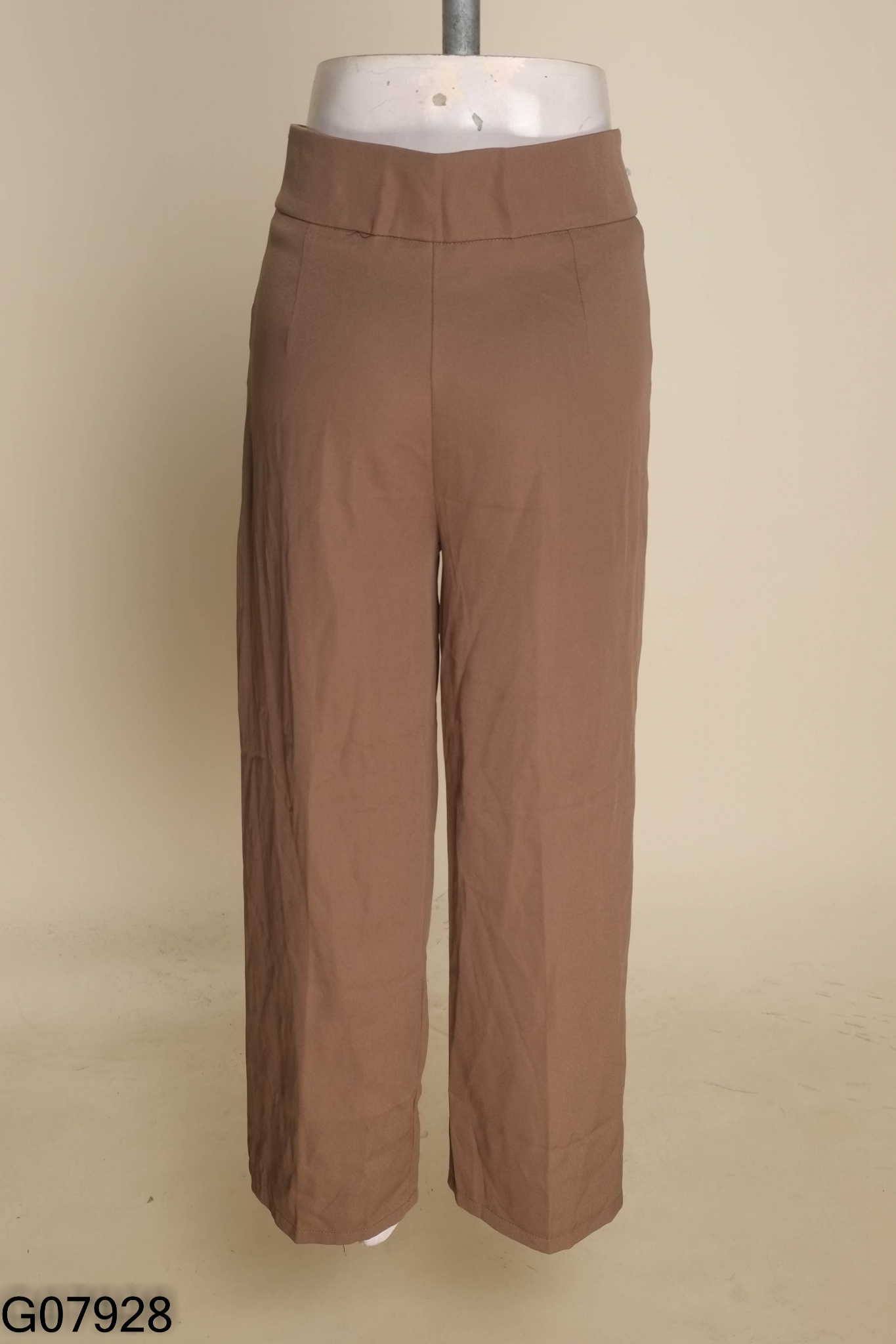Quần suông nâu 2 cúc