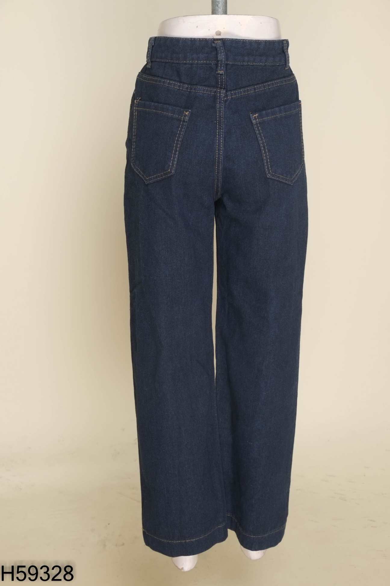 Quần jeans xanh đậm