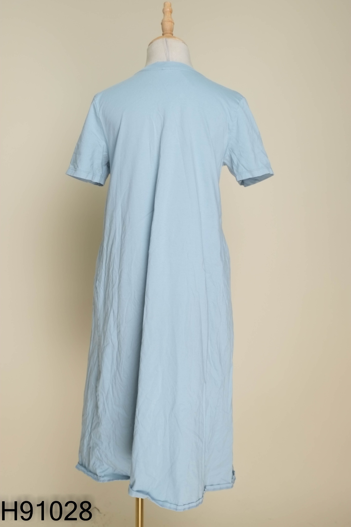 Váy UNIQLO xanh trơn