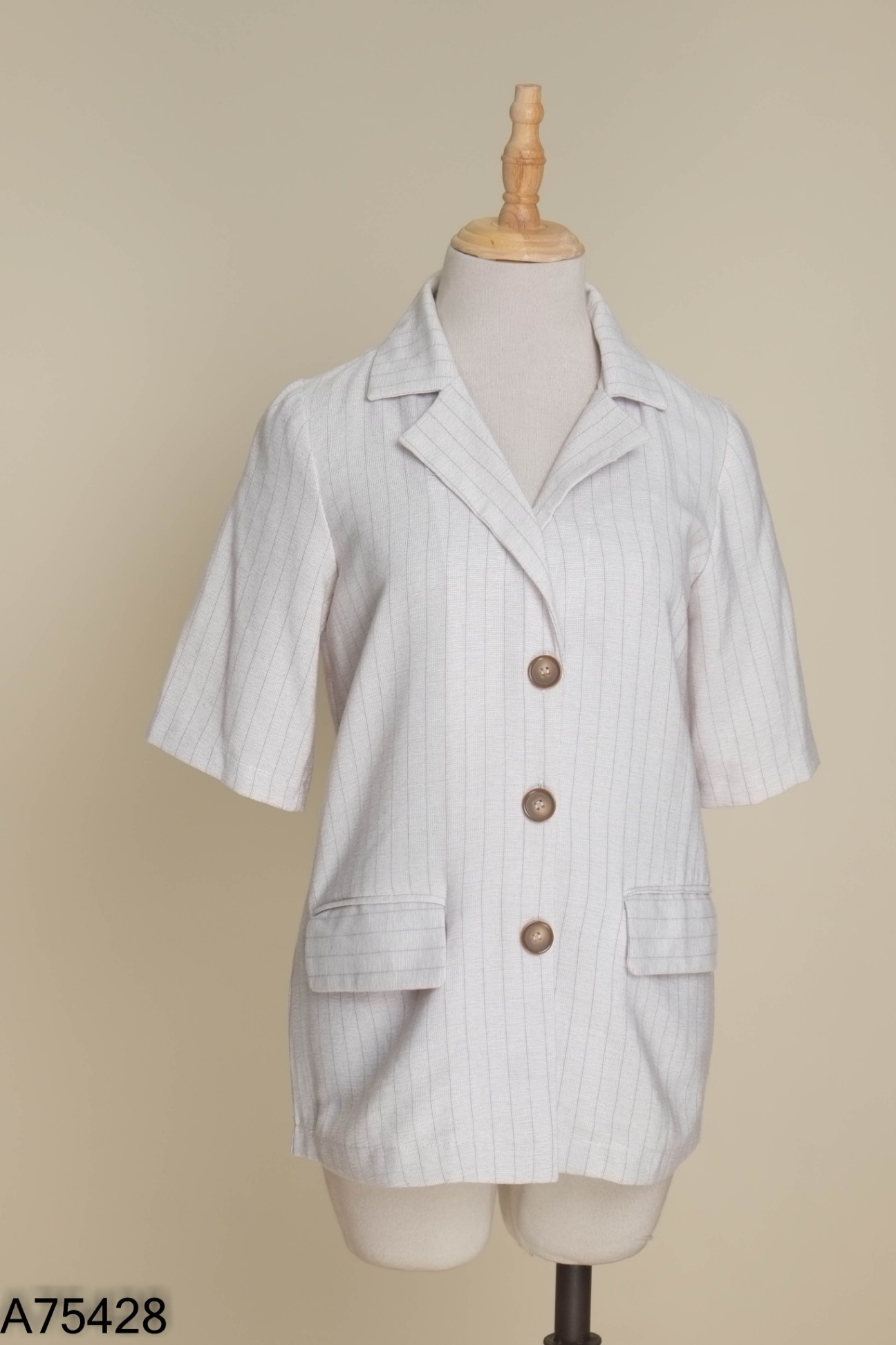 Áo be AHOLIC cổ vest